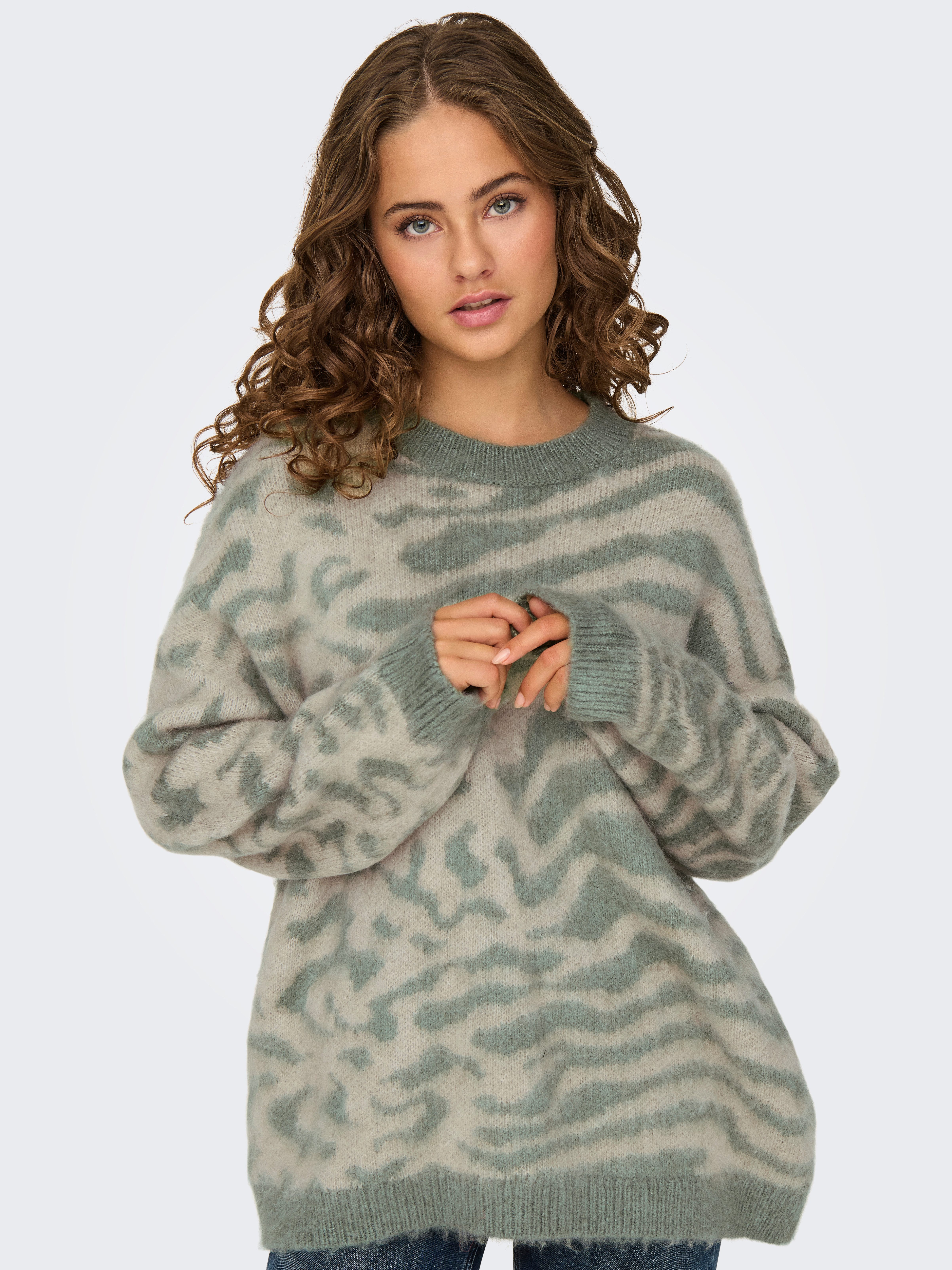 Only Trui met ronde hals ONLWILD LS JQ LONG O-NECK CC KNT