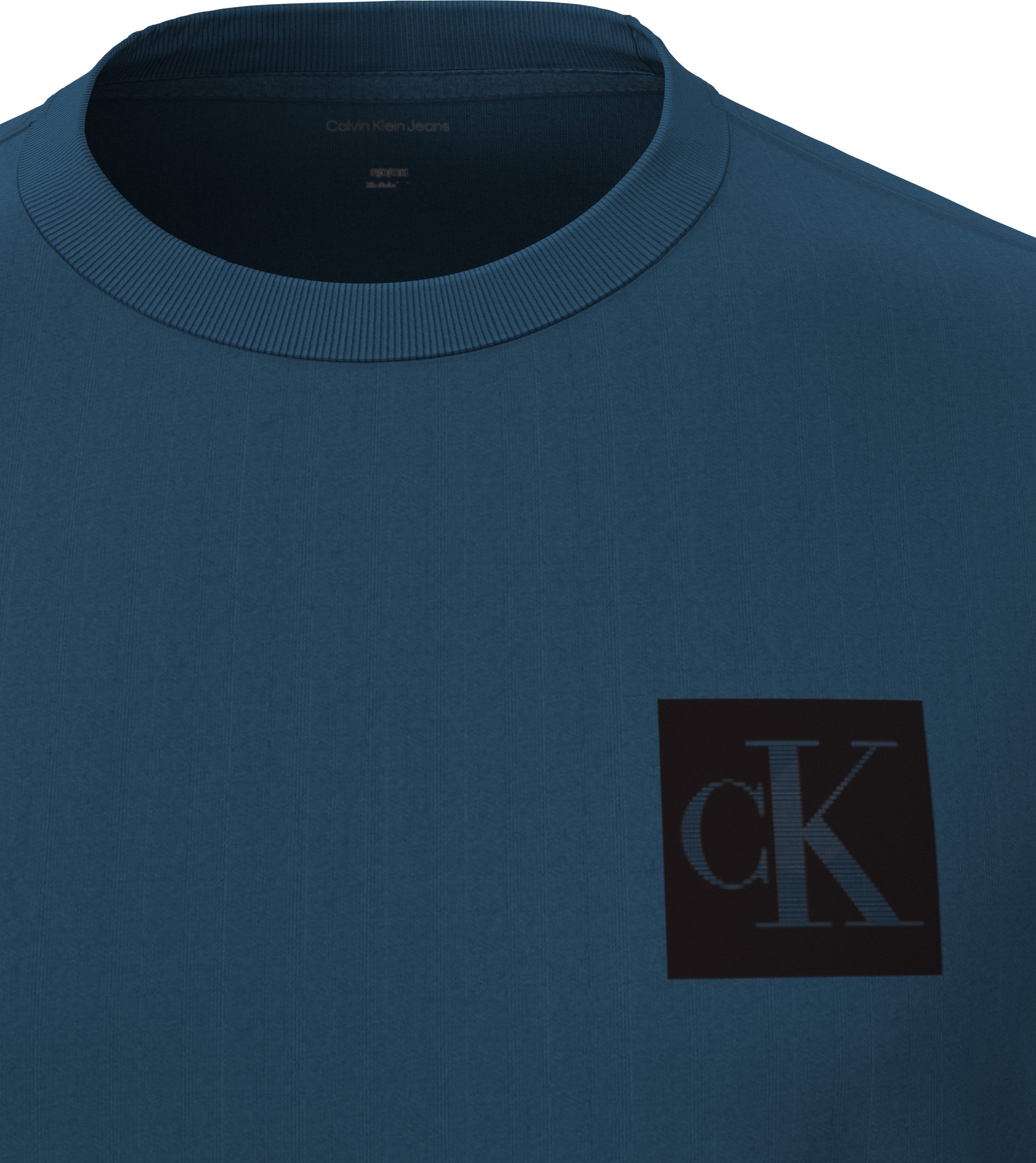 Calvin Klein T-shirt