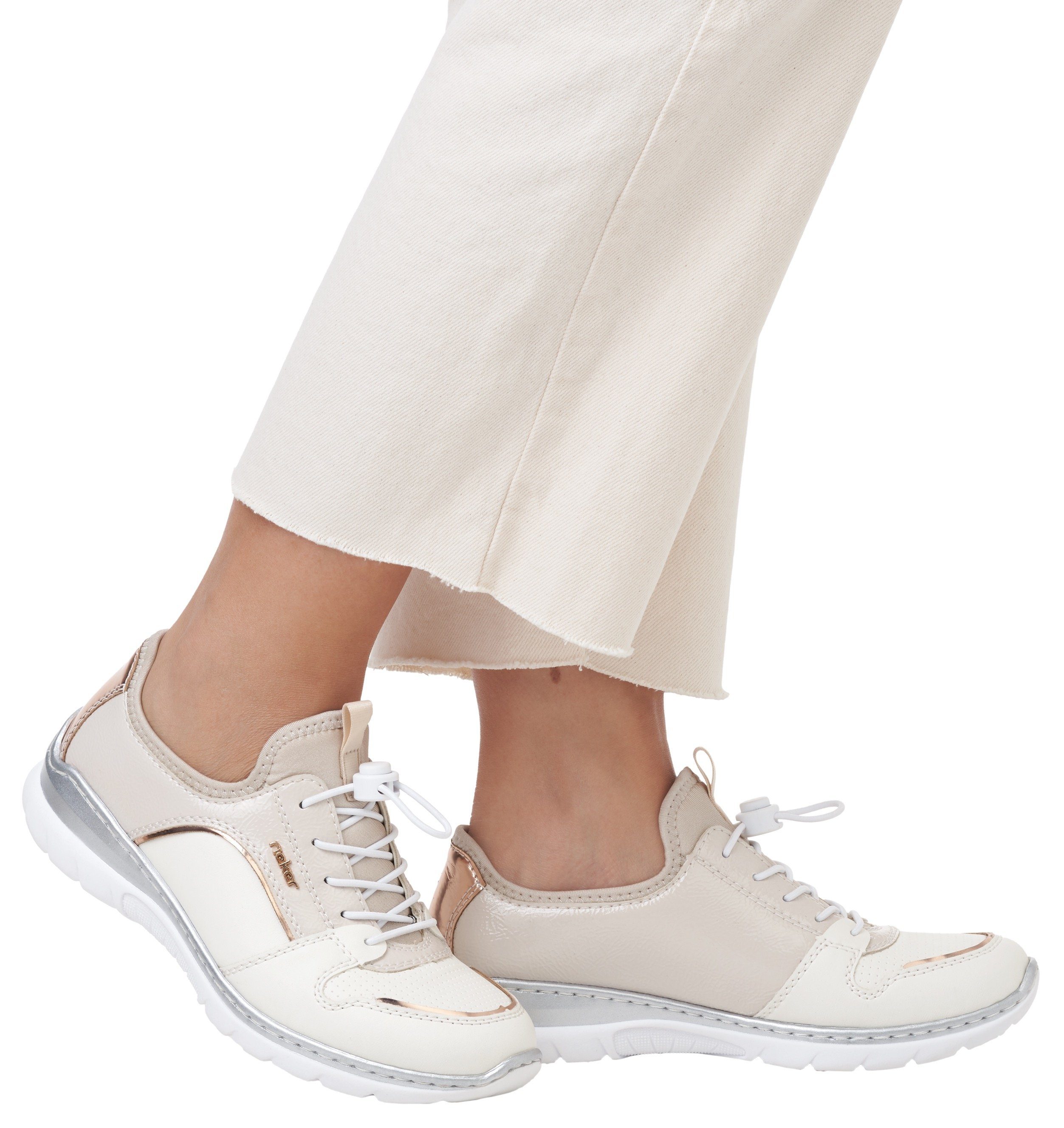 Rieker Slip-on sneakers Slipper, instapschoen, vrijetijdsschoen met elastiek en elastische instap