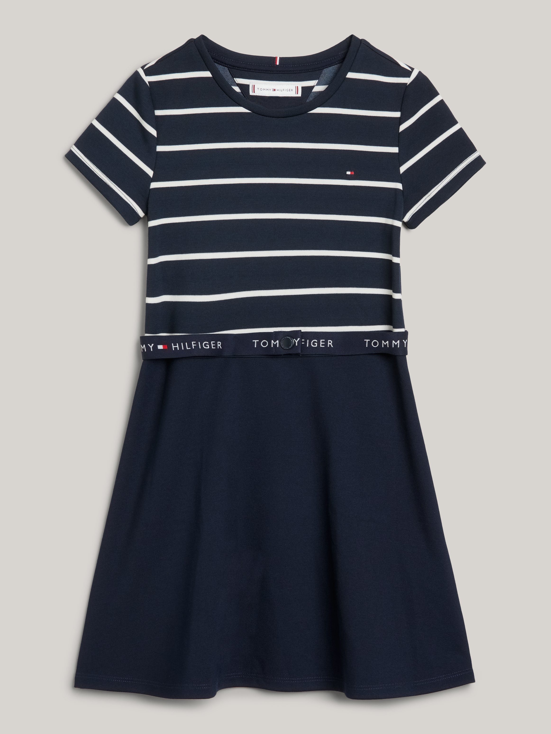 Tommy Hilfiger Jerseyjurk ESSENTIAL SKATER DRESS met merklabel op de tailleband