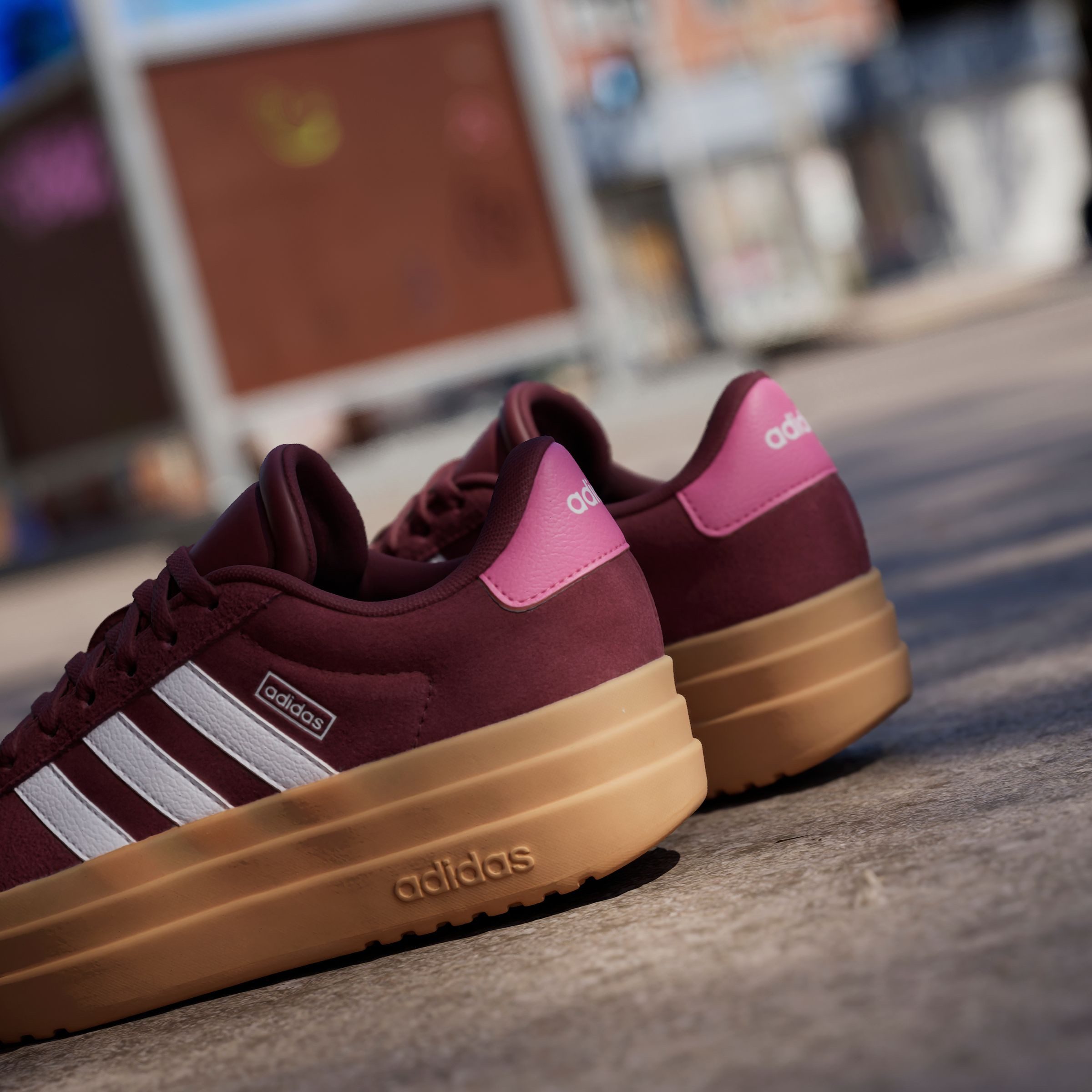adidas Sportswear Plateausneakers Design in de voetsporen van de adidas Gazelle Bold