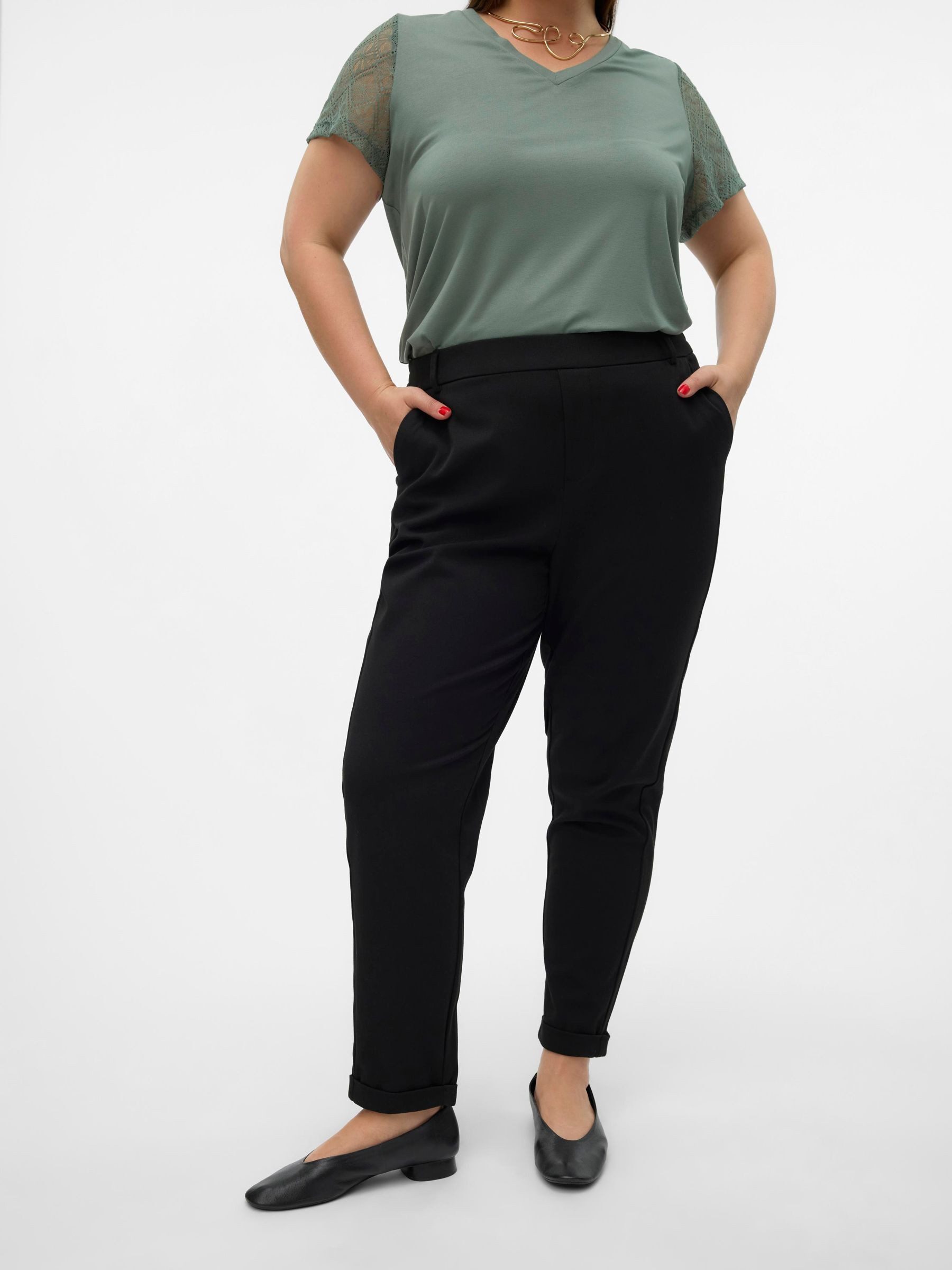 Vero Moda Curve Pantalon VMCMAYA MW LOOSE SOLID PANT CUR NOOS