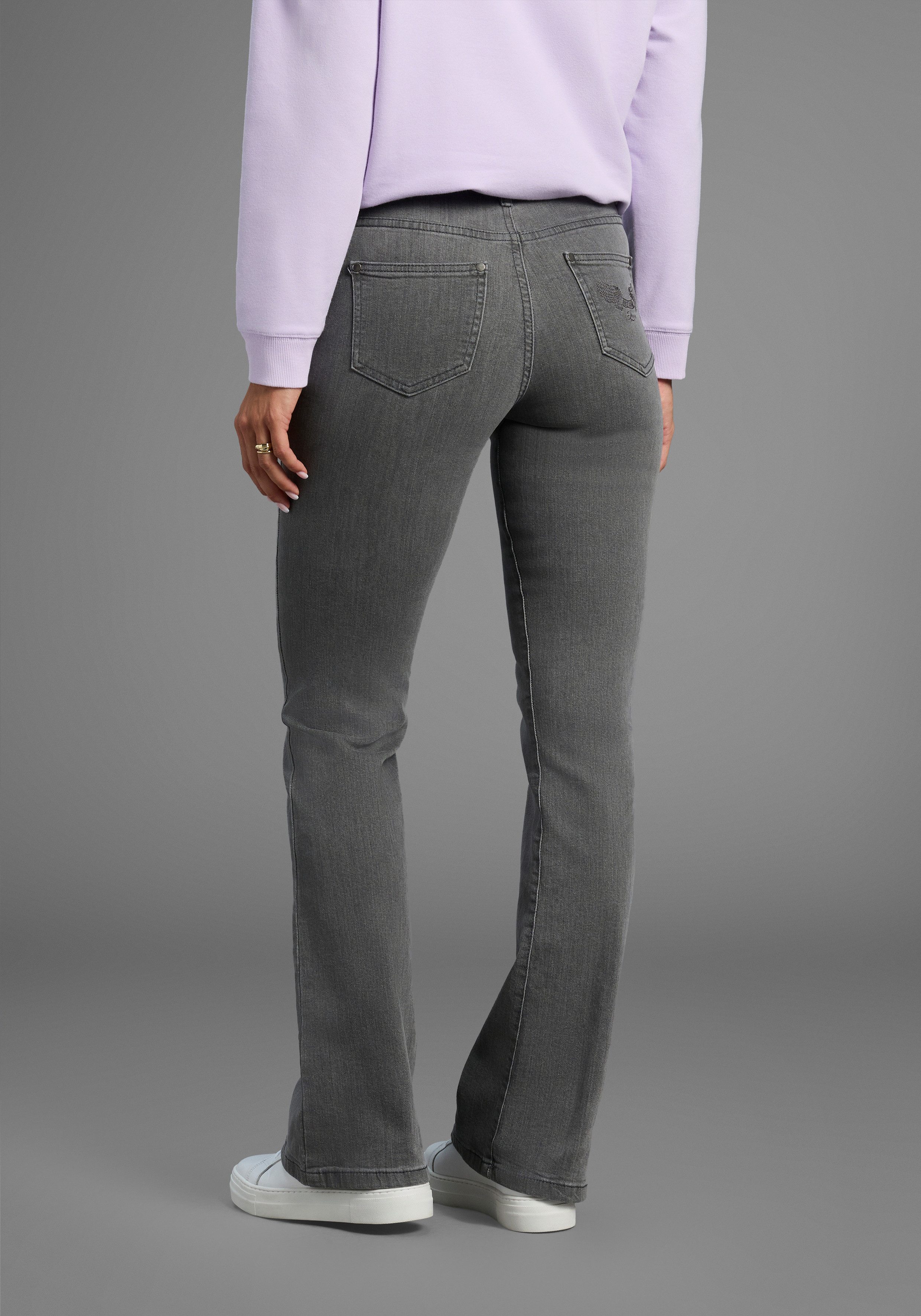 Arizona Bootcut jeans Comfort Fit uitlopende pasvorm, met steekzakken, hoge taille