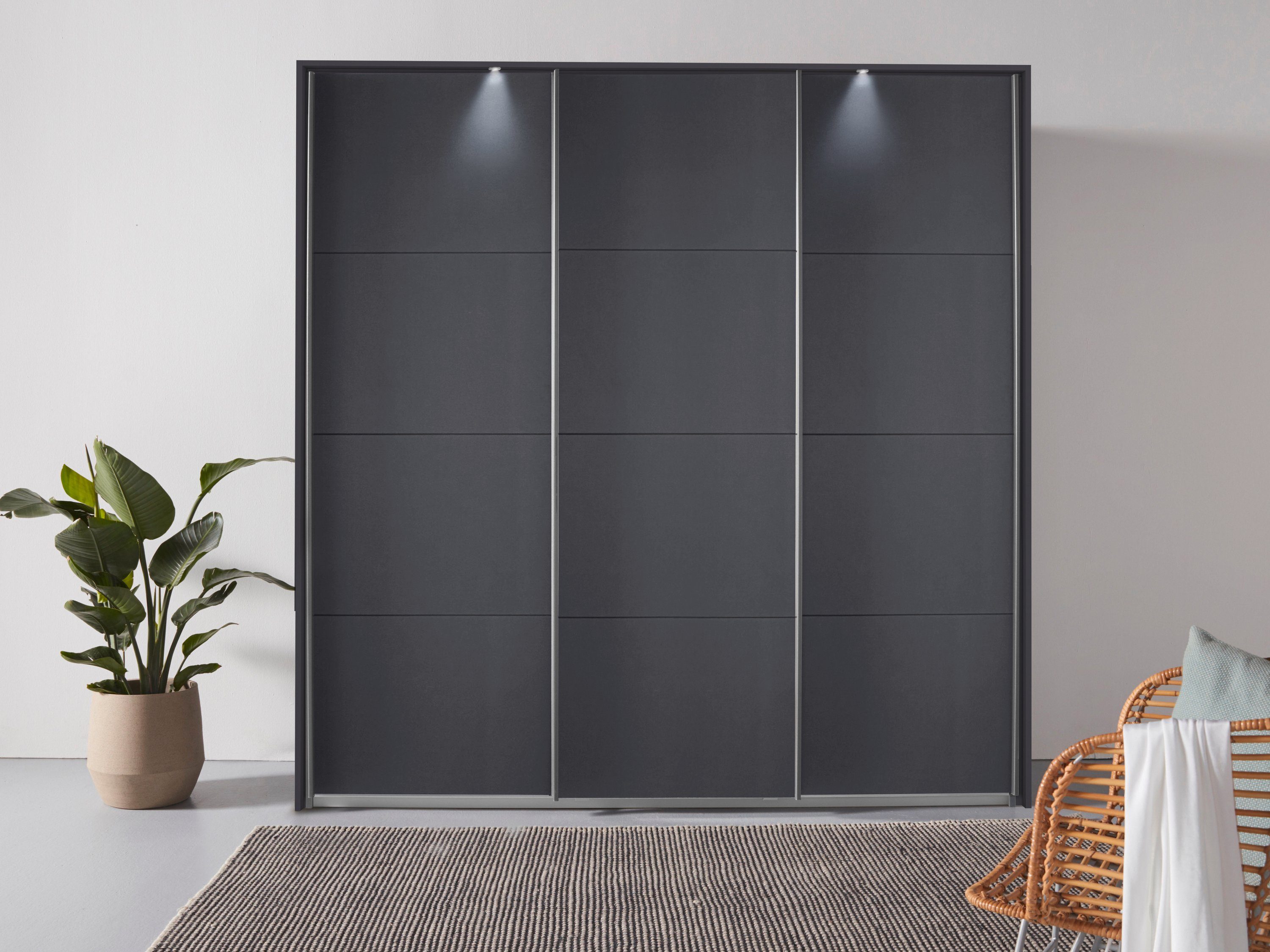 rauch Zweefdeurkast Oteli incl. passe-partout optioneel met verlichting