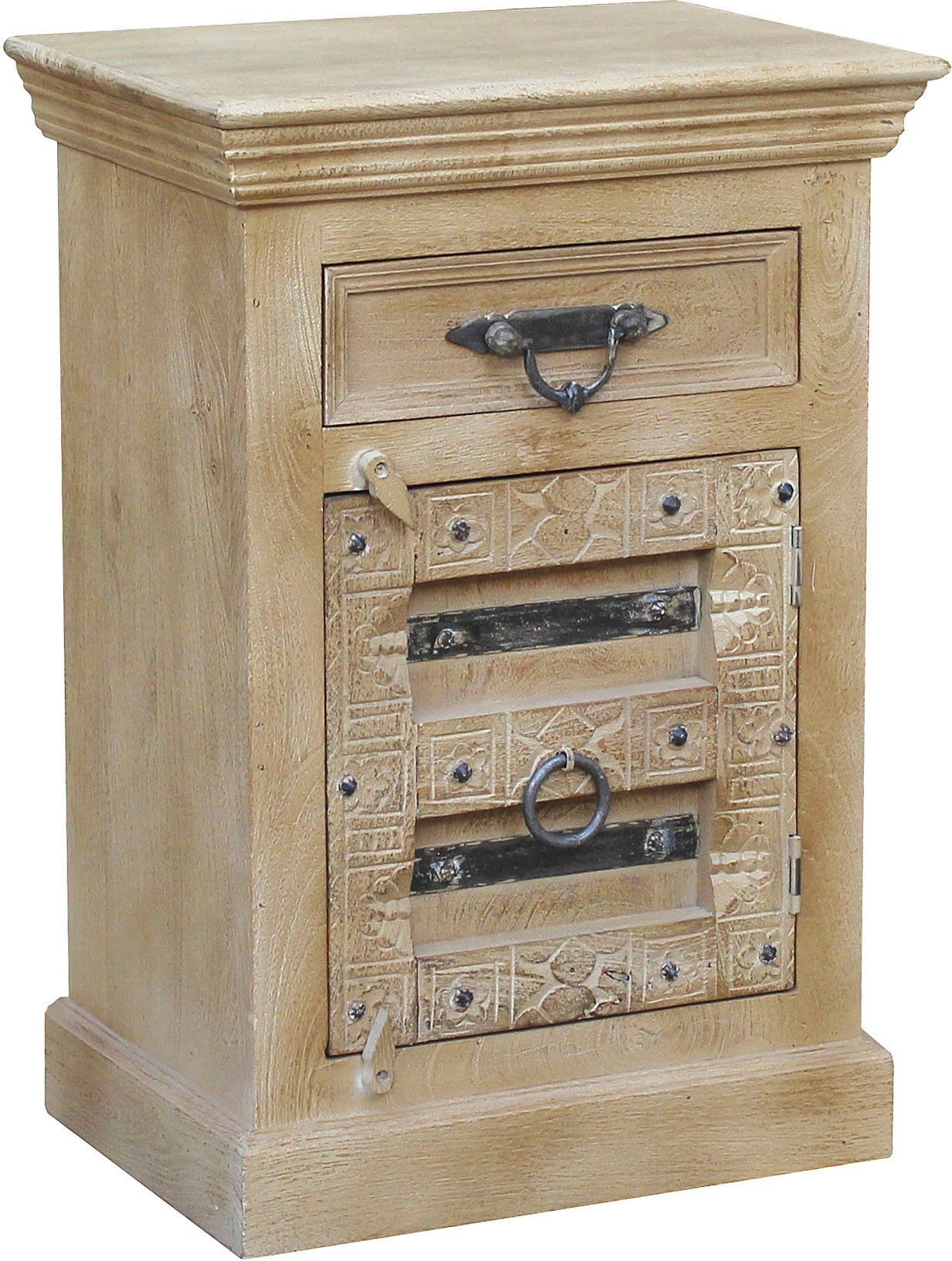 SIT Kast Daipur met luxueus houtsnijwerk