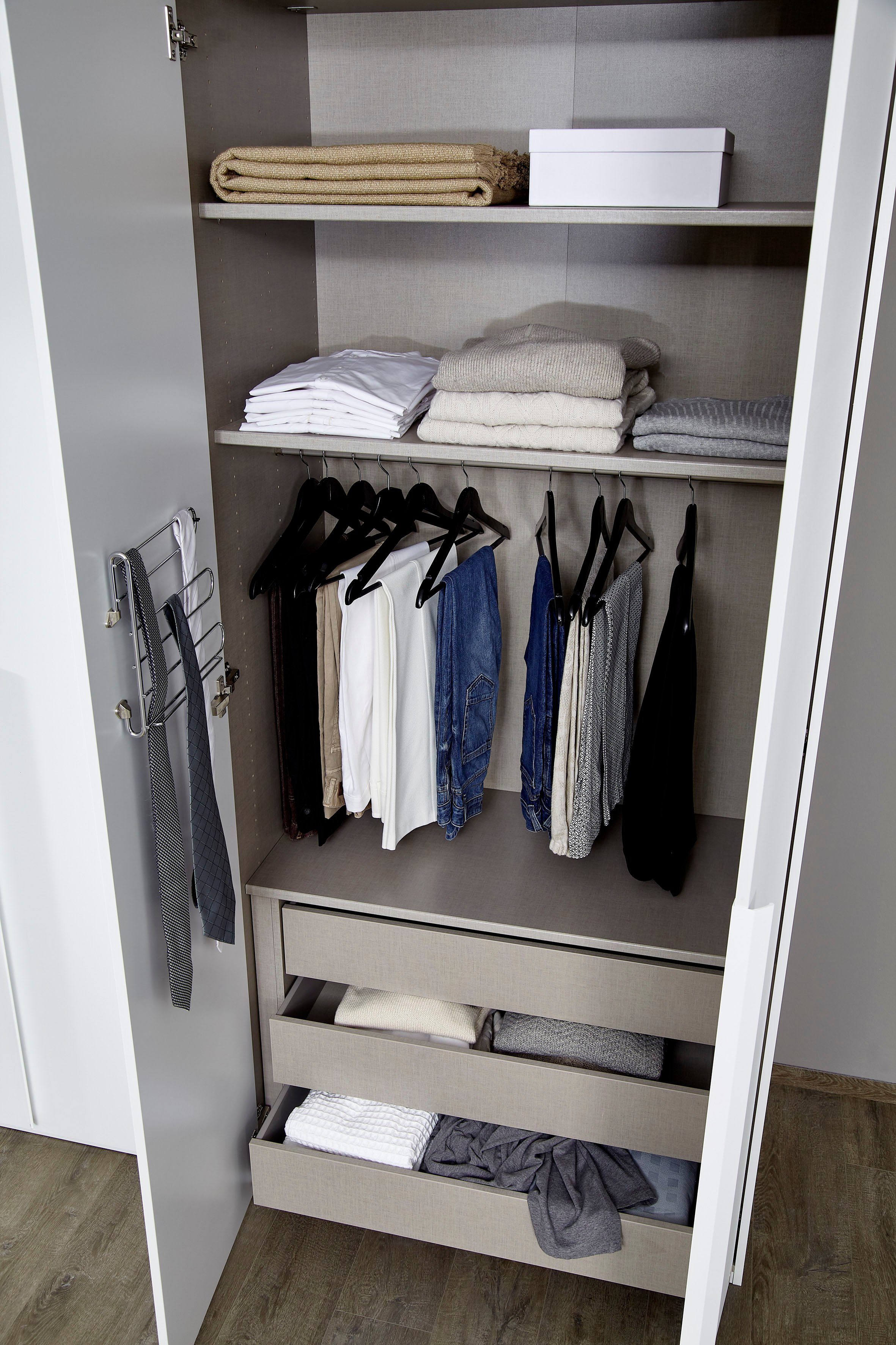 rauch Draaideurkast Kledingkast kast garderobe linnenkast PURISMA in eenvoudige