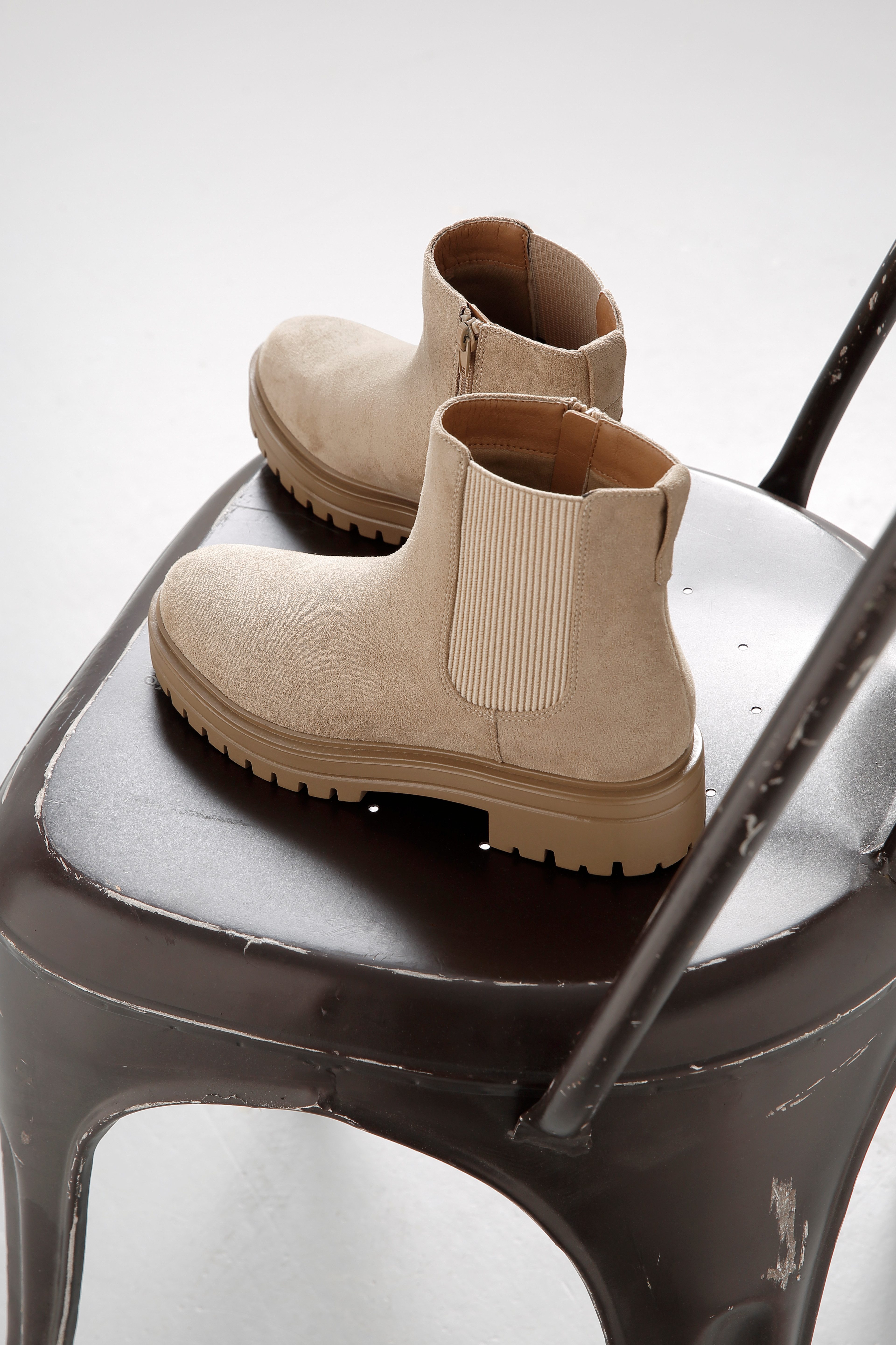 Aniston SHOES Chelsea-boots ankle boot, block heel, with wide stretch - new collection