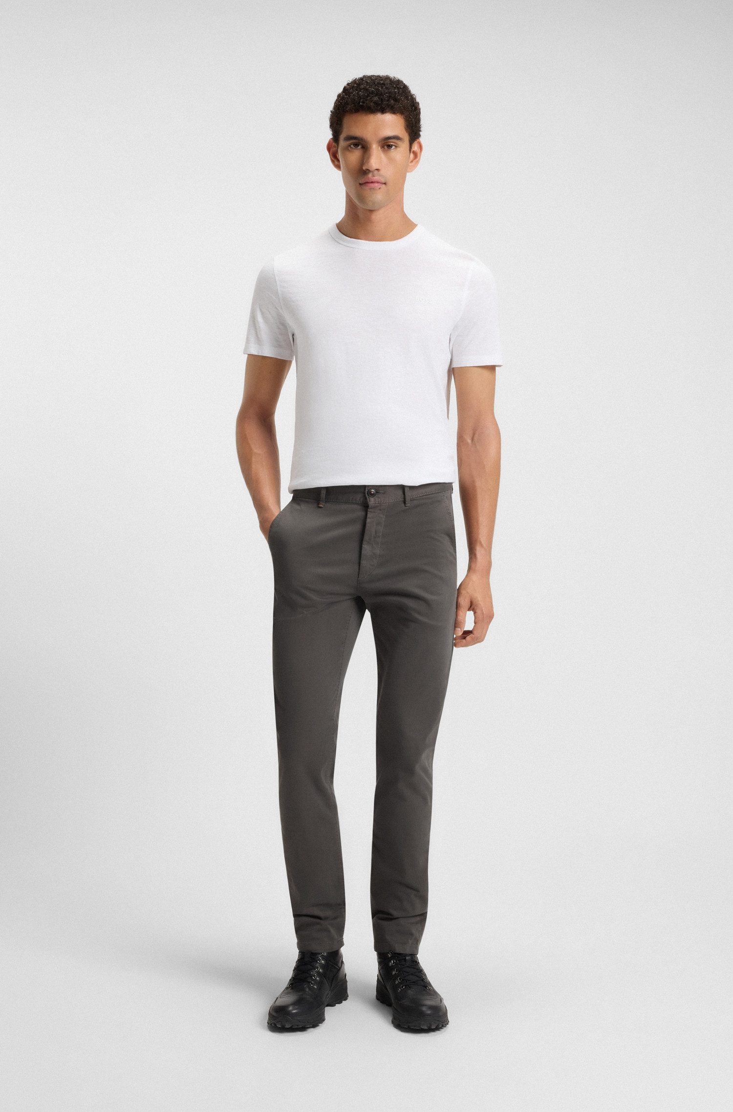 Boss Orange Chino SLIM met achterzakken