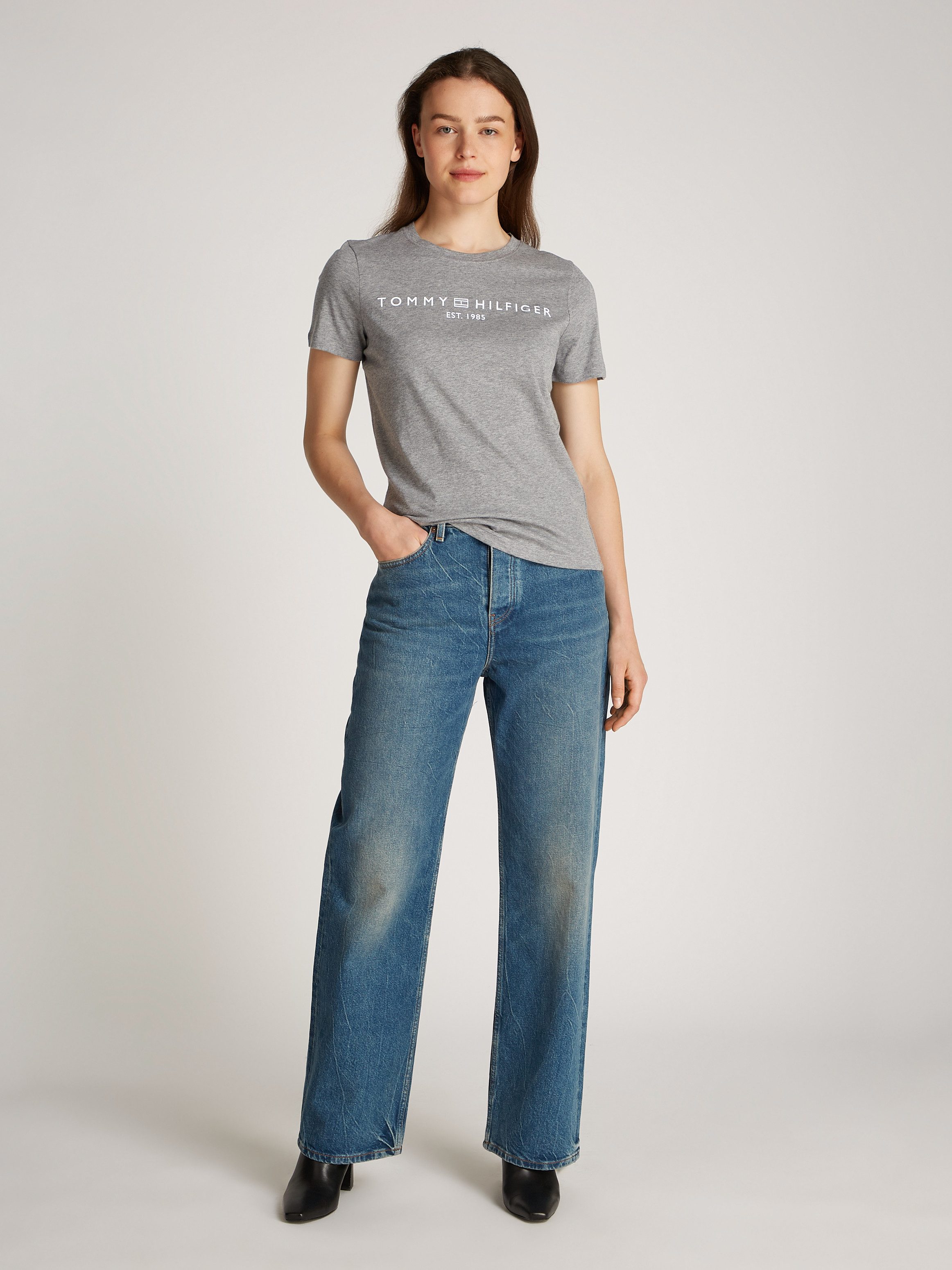 Tommy Hilfiger T-shirt REG CORP LOGO C-NK SS met een logo-opschrift