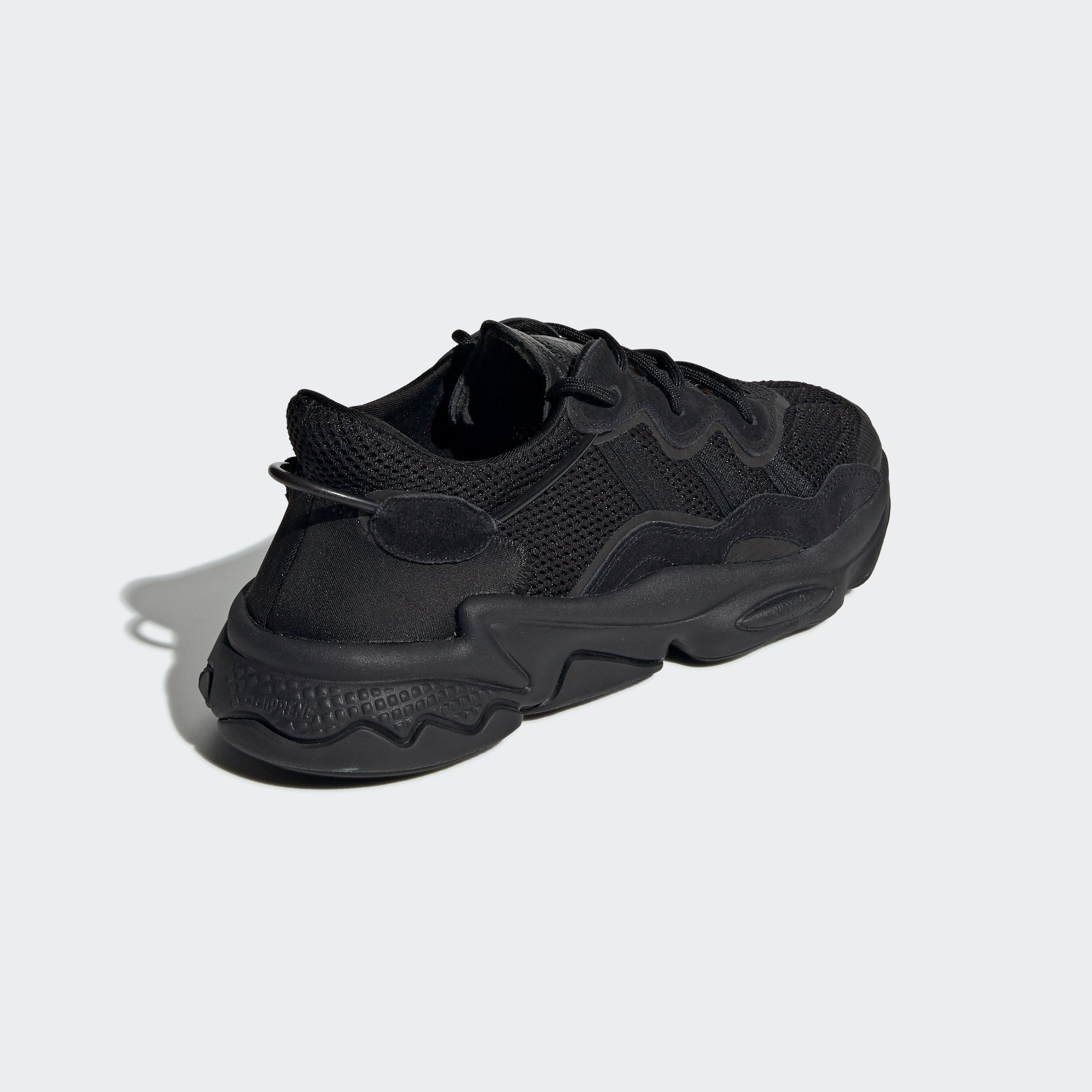 Adidas ozweego outlet sneakers