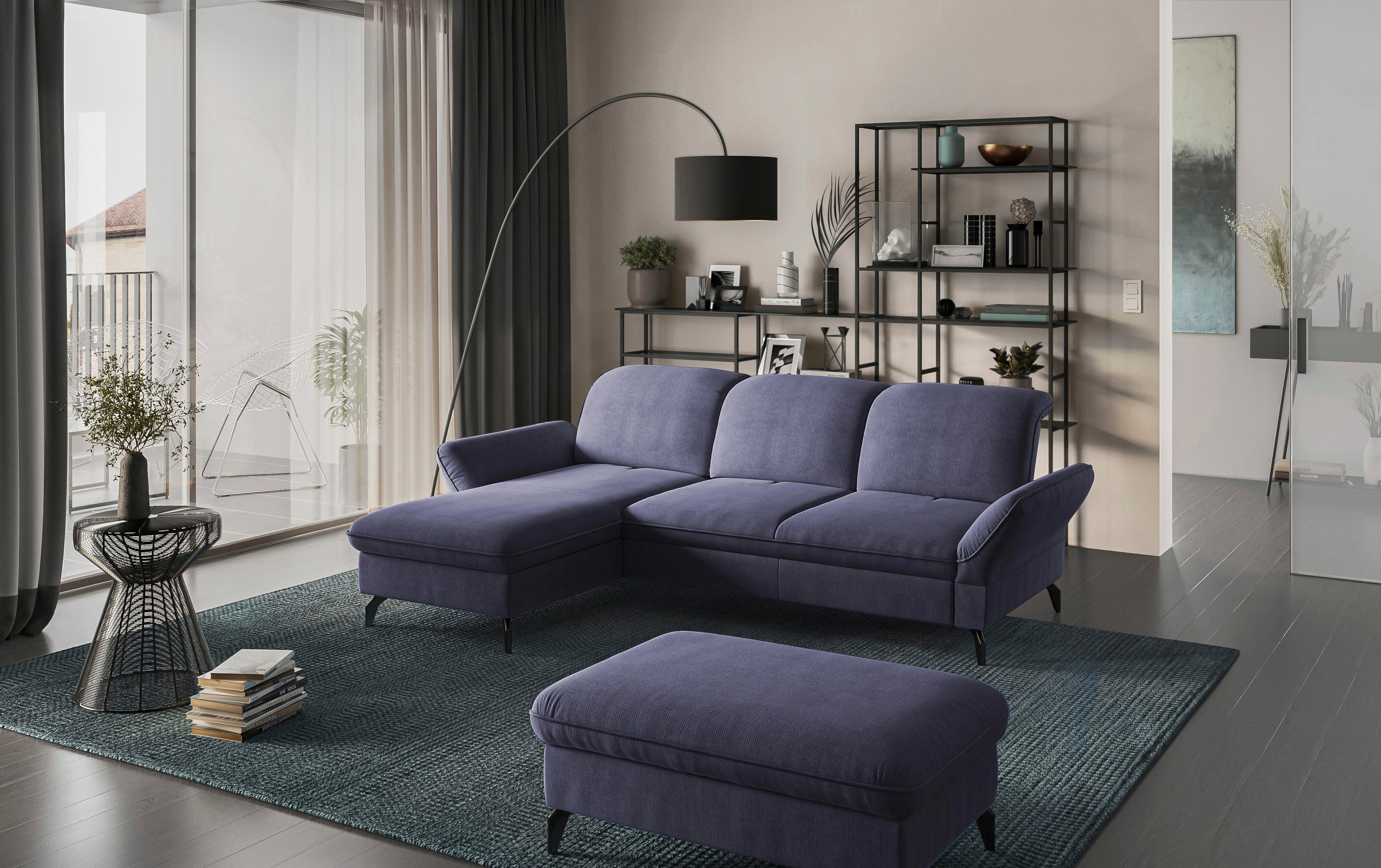 sit&more Hoekbank Leandro L-vorm Naar keuze met bed, hoofdbord en armleuningfunctie, en bedkist