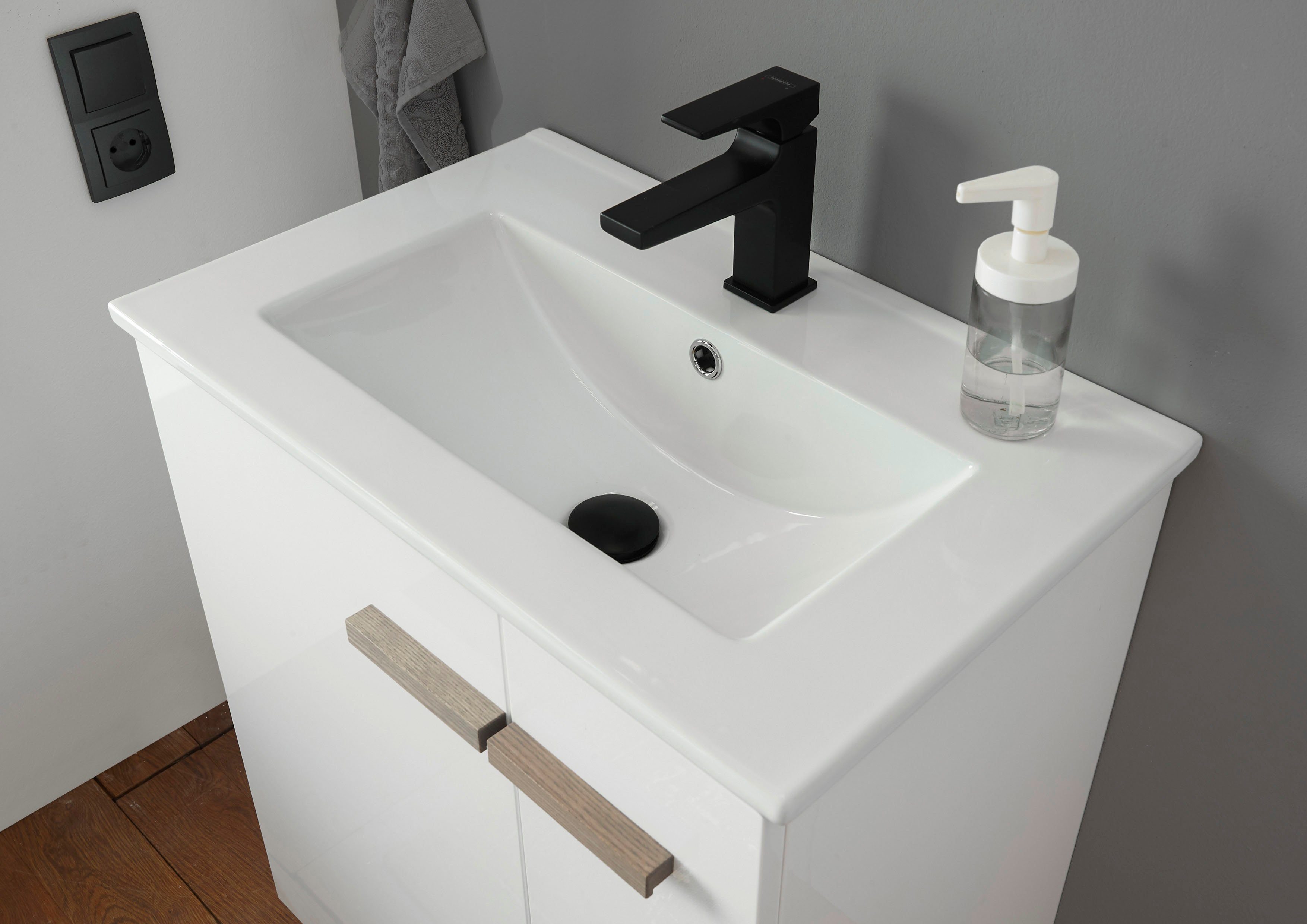 Places of Style Badkamerserie SOLiD, Badmöbel-Set, Bad im modernen Design, 2-teiliges Badezimmer Breedte 60 cm, wastafelonderkast met inbouw-wasbak, spiegel, opbouwarmatuur (2-delig)
