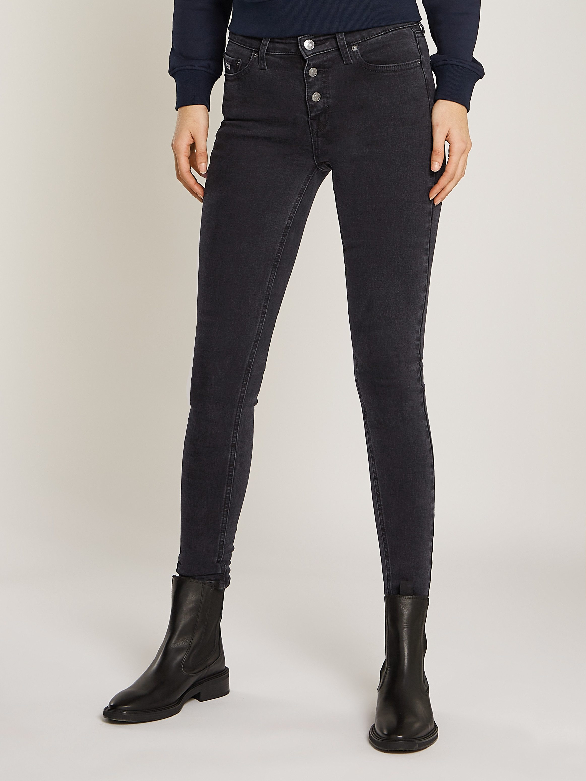 TOMMY JEANS Skinny fit jeans NORA MD SKN BF CG4282 met logo-badge en borduurwerk