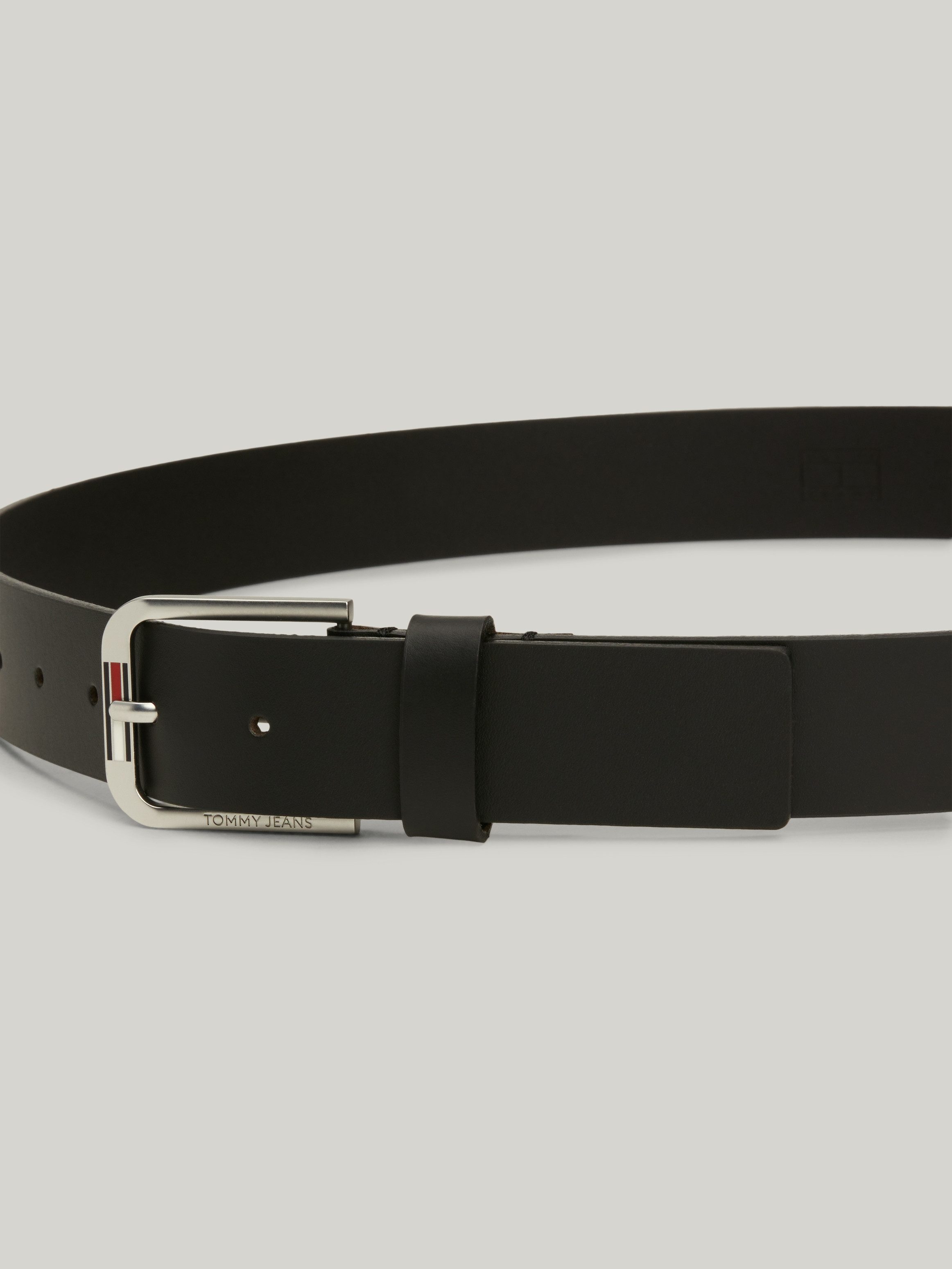 TOMMY JEANS Leren riem TJM AUSTIN 3.5 met een logo-opschrift