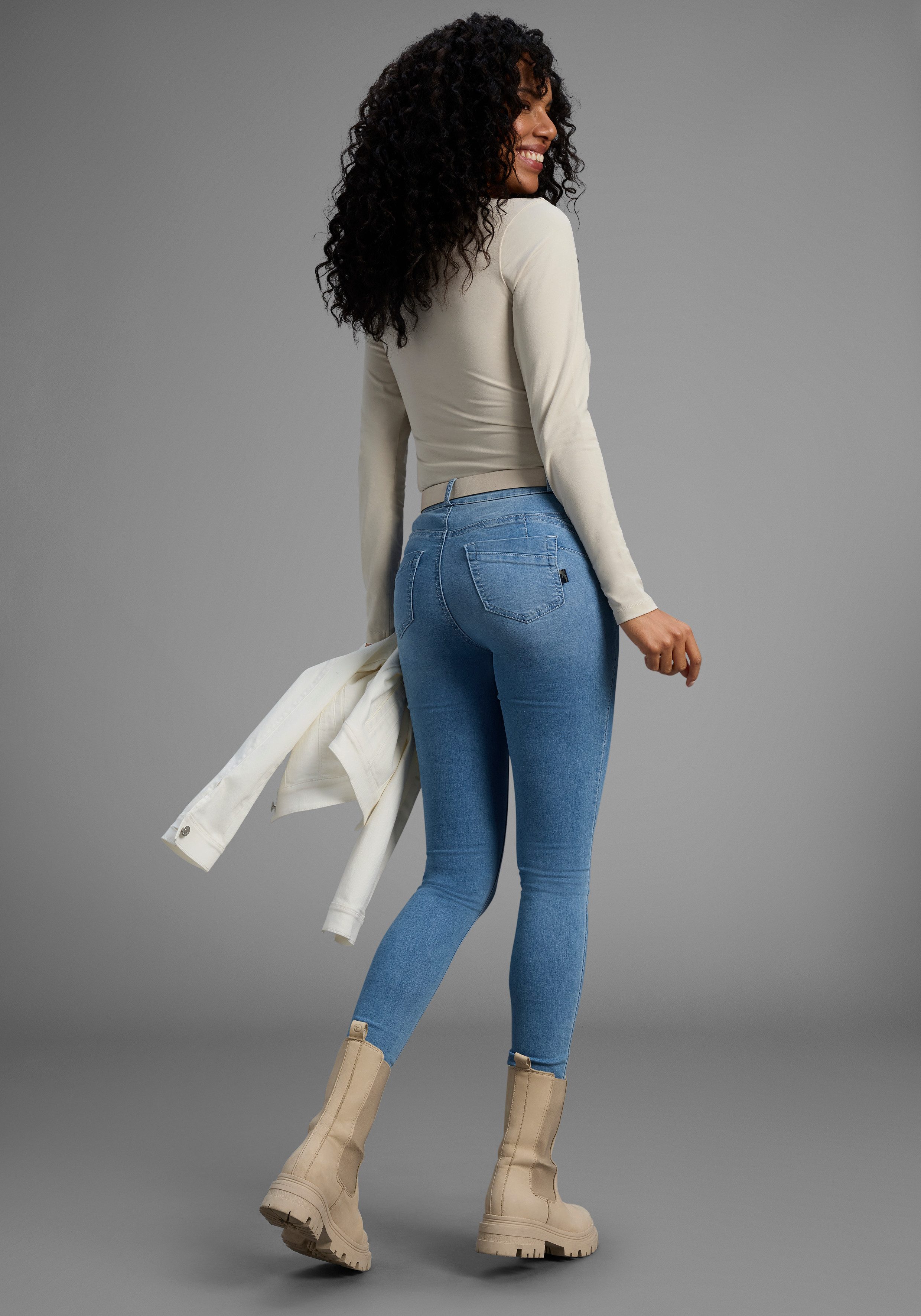 Arizona Skinny fit jeans Ultra Stretch skinny-fit, geaccentueerde taille, shaping-effect, high waist