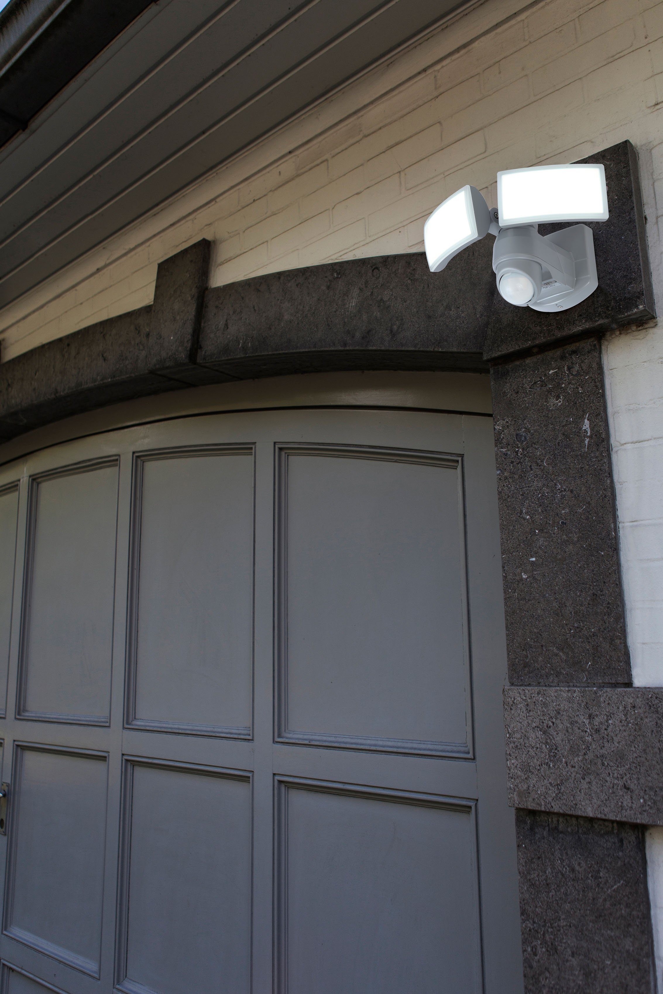 LUTEC Ledwandlamp voor buiten Arc Instelbare lampenkappen (1 stuk)