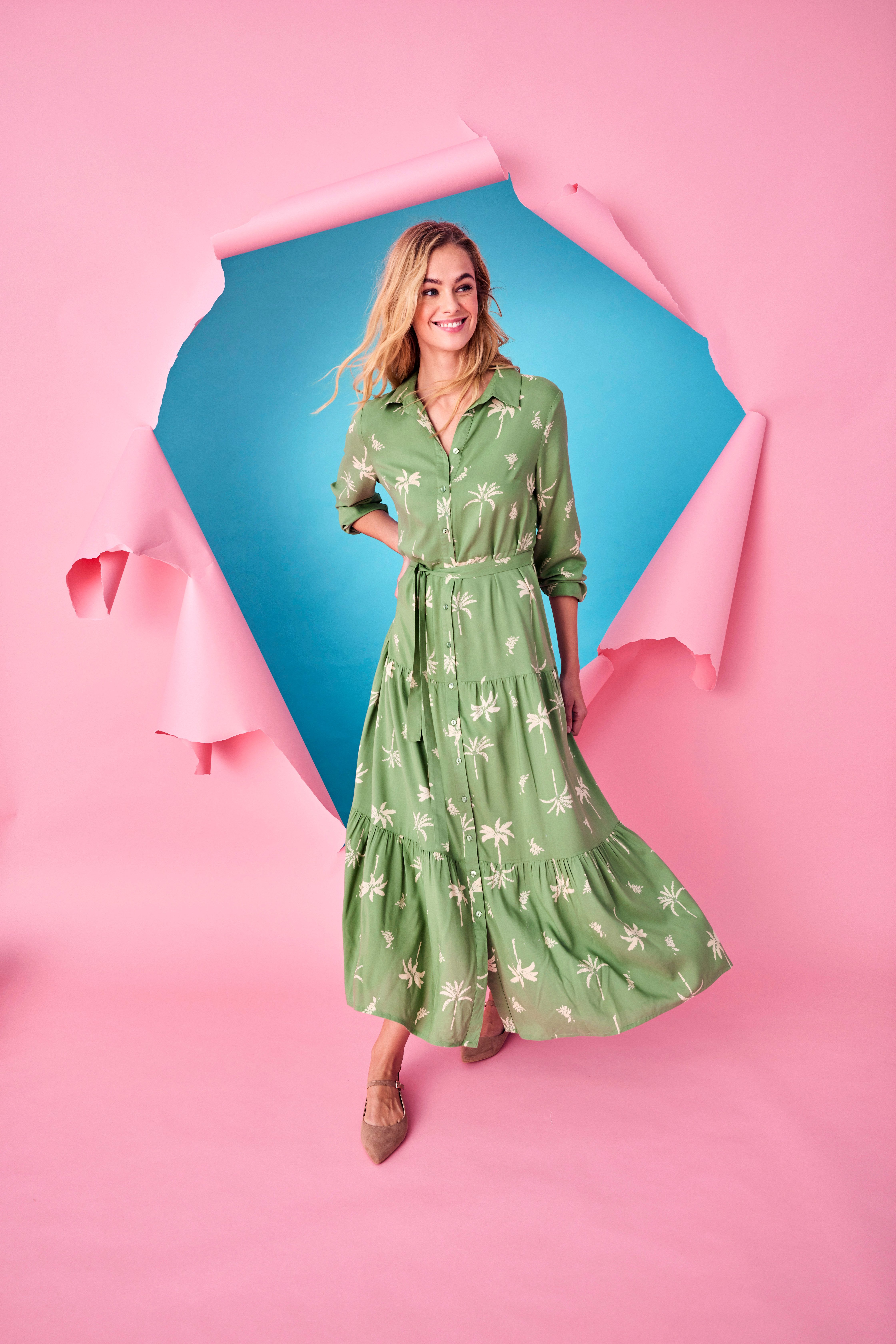 Aniston CASUAL Maxi-jurk met palmen bedrukt elk stuk is uniek (Met een afneembare bindstrik)