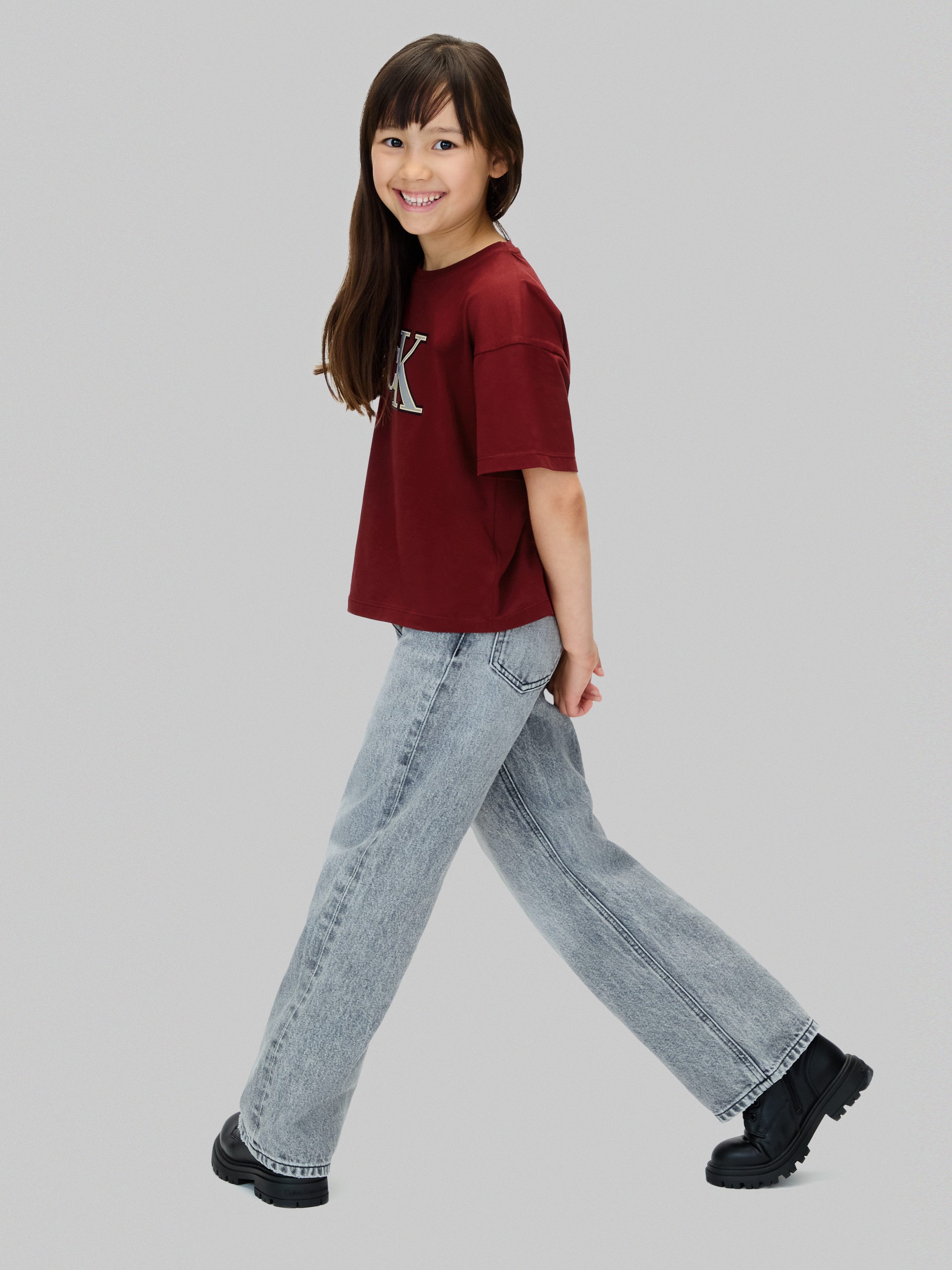 Calvin Klein T-shirt FESTIVE GRAPHIC SS T-SHIRT voor kinderen tot 16 jaar, glitterprint