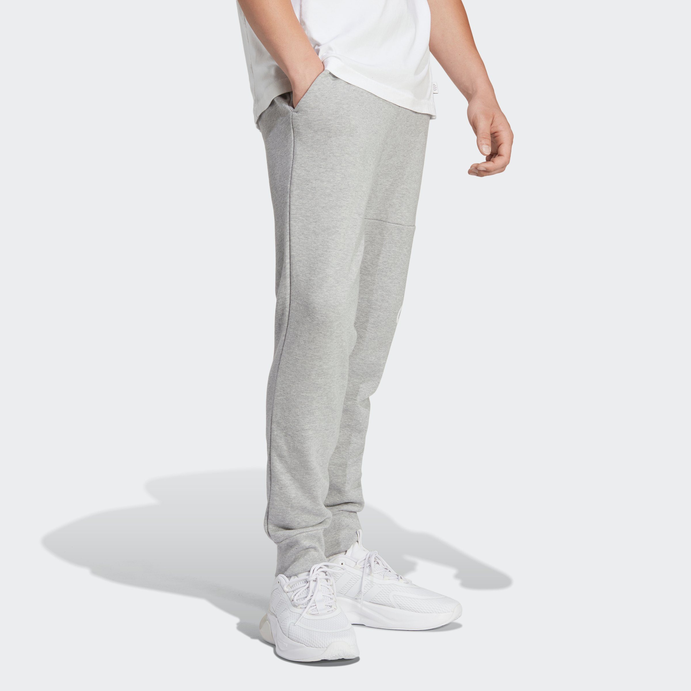 adidas Sportswear Sportbroek ESSENTIALS FRENCH TERRY TAPERED CUFF LOGO BROEK (1-delig)