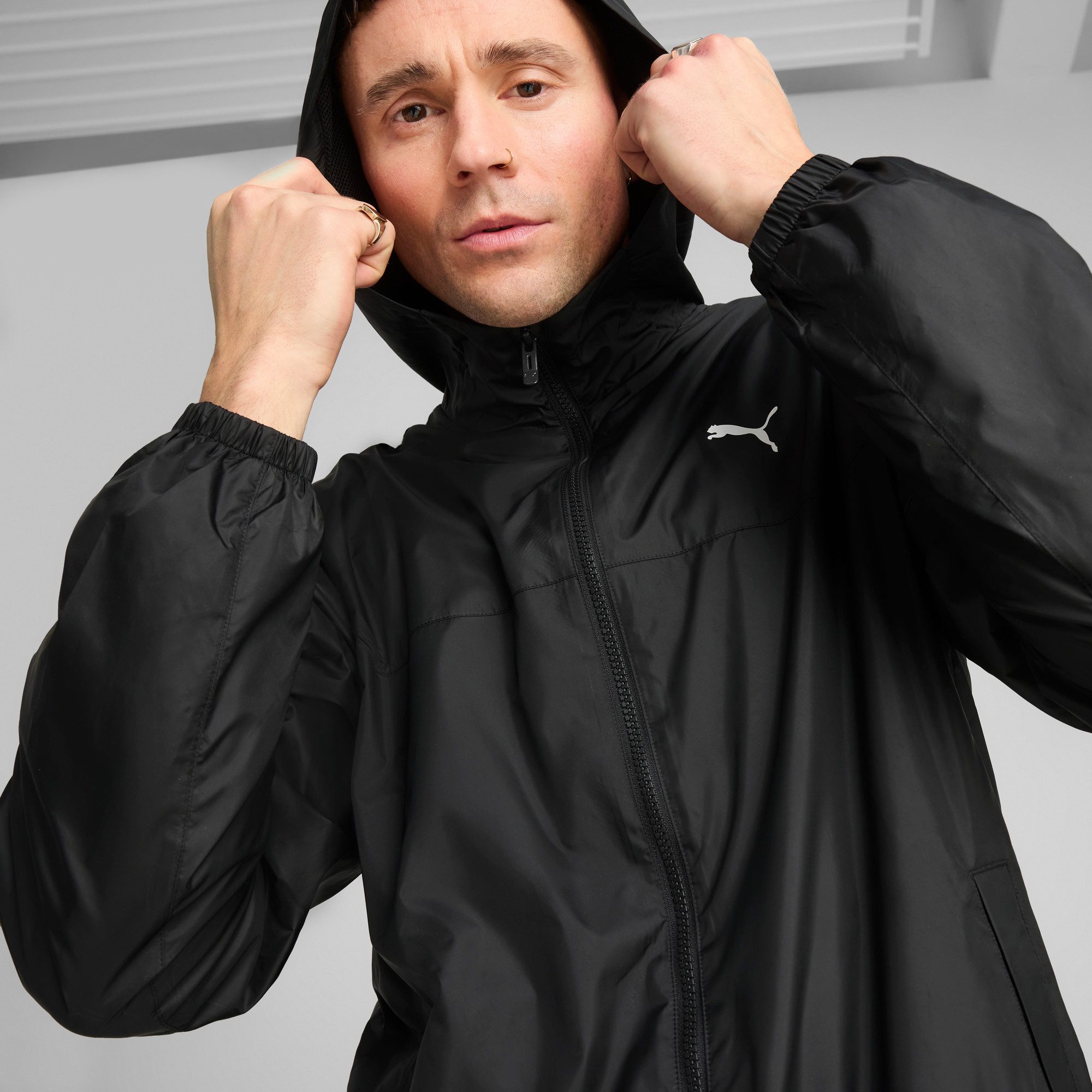 PUMA Windbreaker ESS REGULAR WINDBREAKER