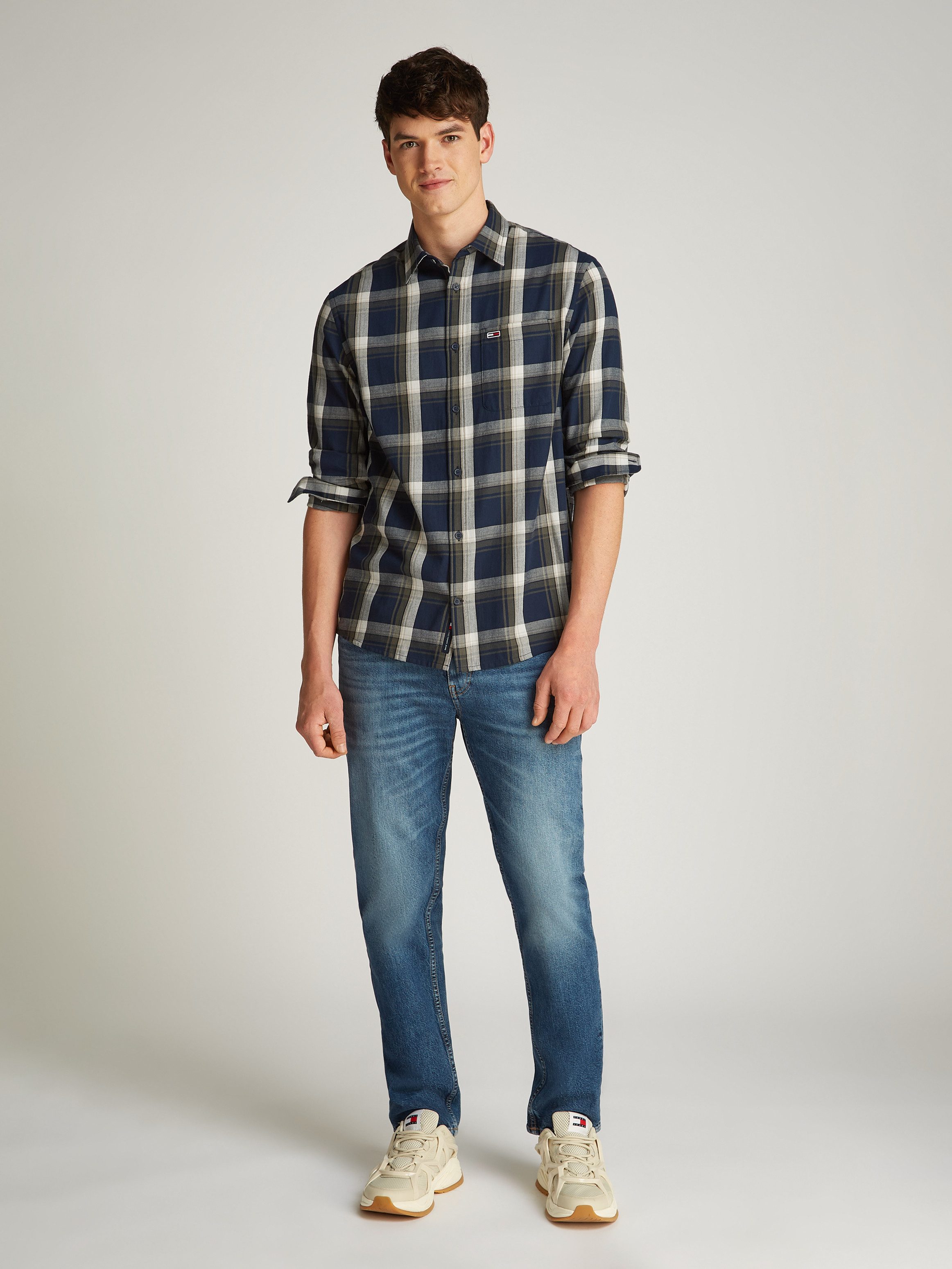 Tommy Jeans Plus Overhemd met lange mouwen TJM REG CHECK FLANNEL SHIRT EXT in grote maten, logoborduring, button-down kraag