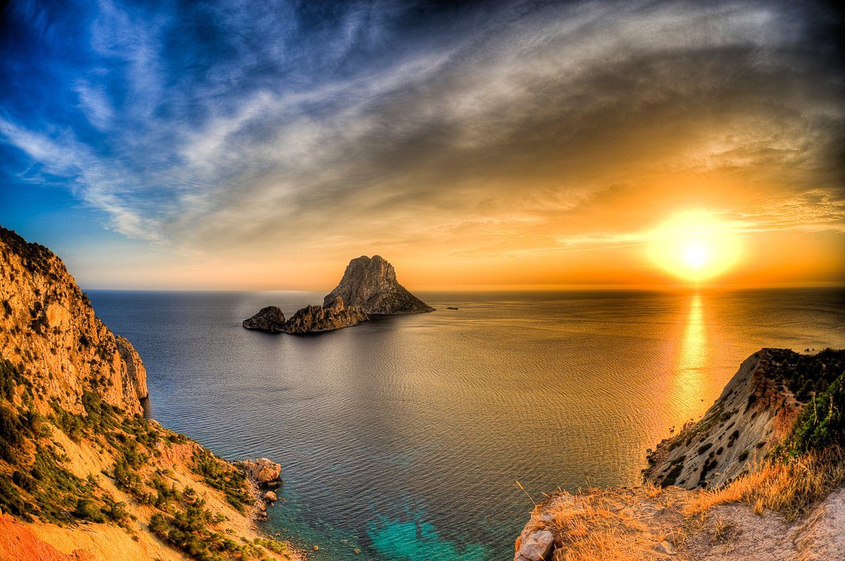 Papermoon Fotobehang Insel Es Vedrá Ibiza
