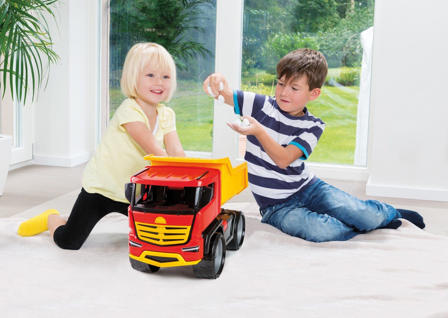 Lena® Speelgoed vrachtwagen Giga Trucks, Titan kiepwagen