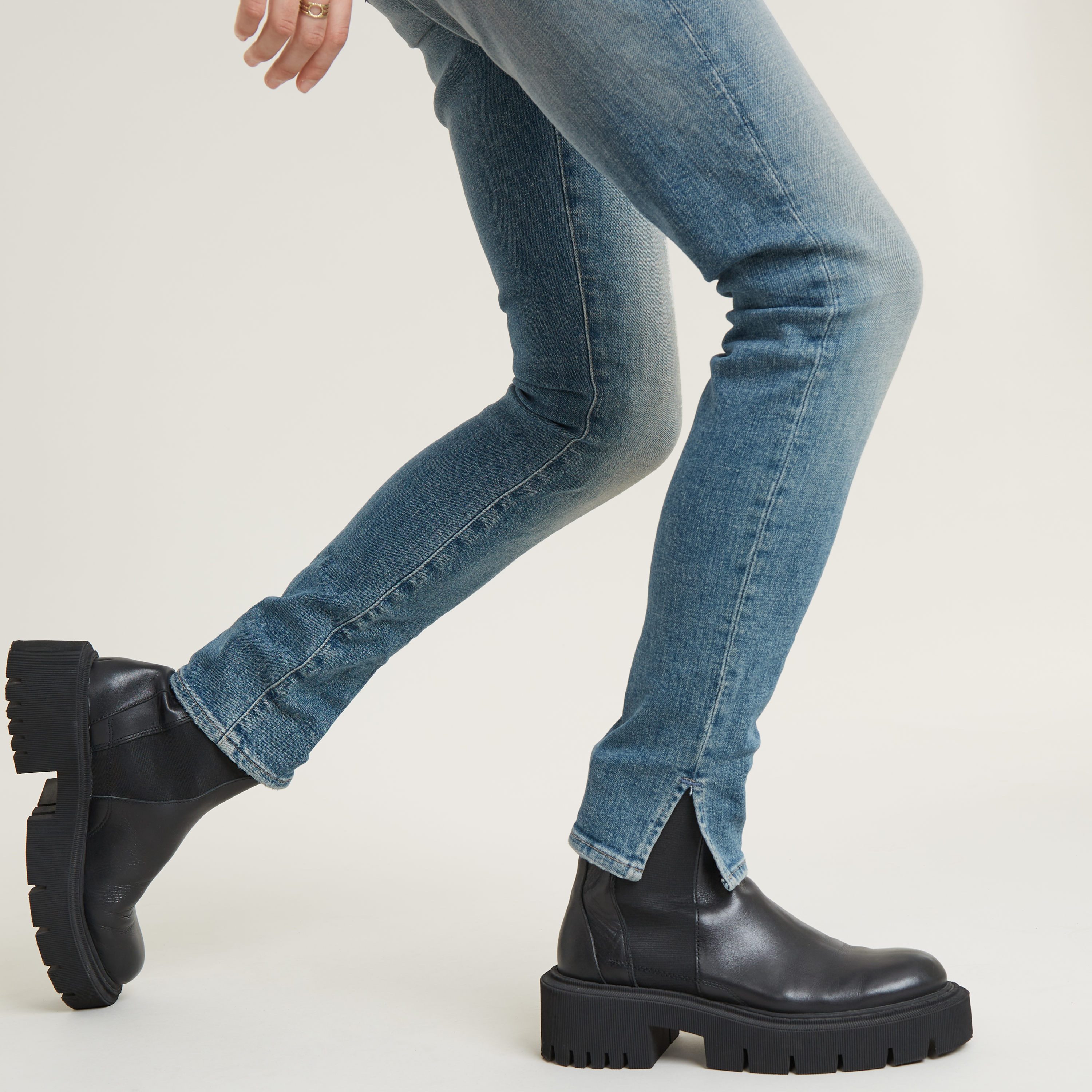 G-Star RAW Skinny fit jeans Lhana Skinny Jeans met wellnessfactor door het stretchaandeel