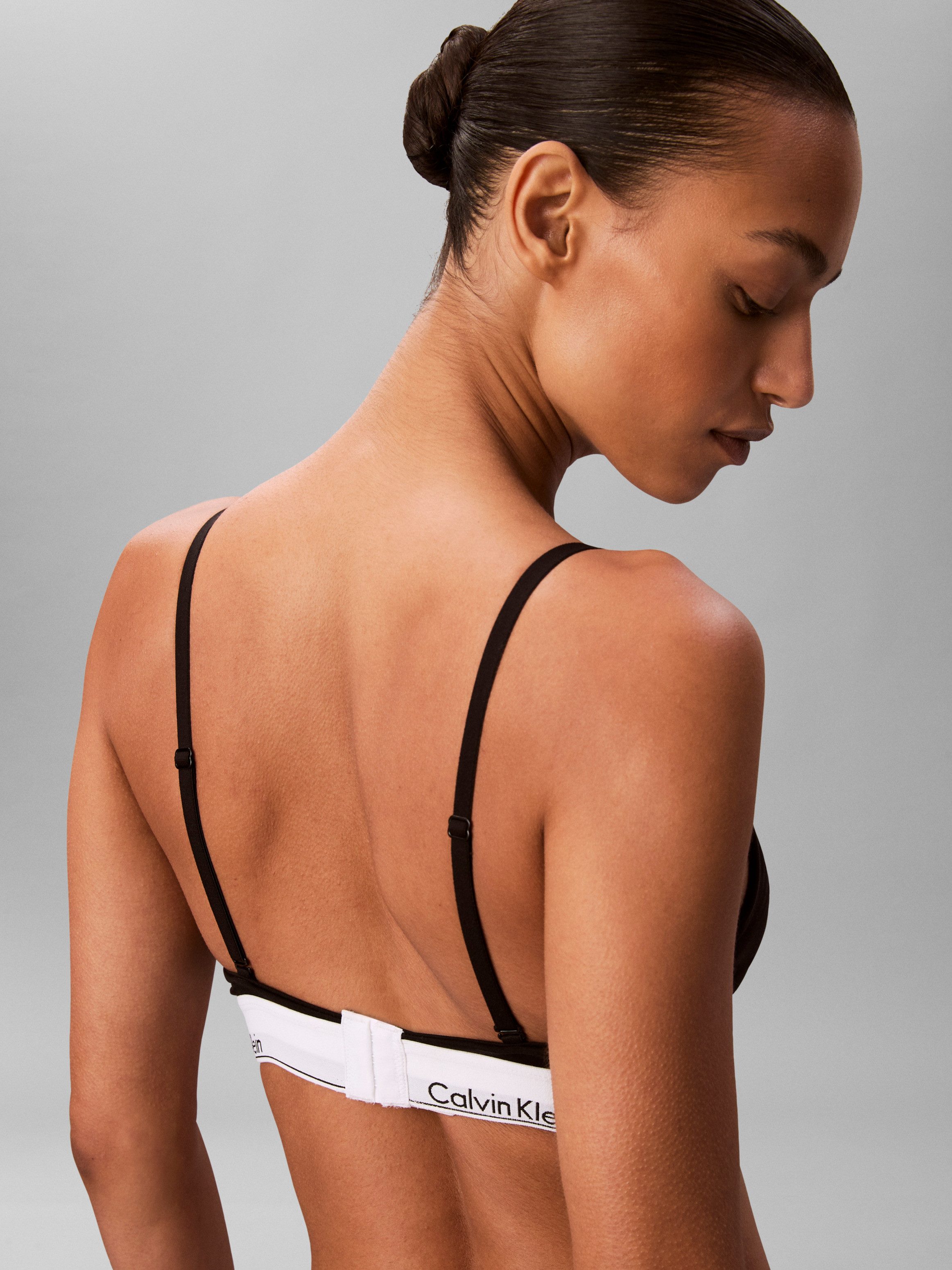 Calvin Klein String Modern Cotton met brede boord