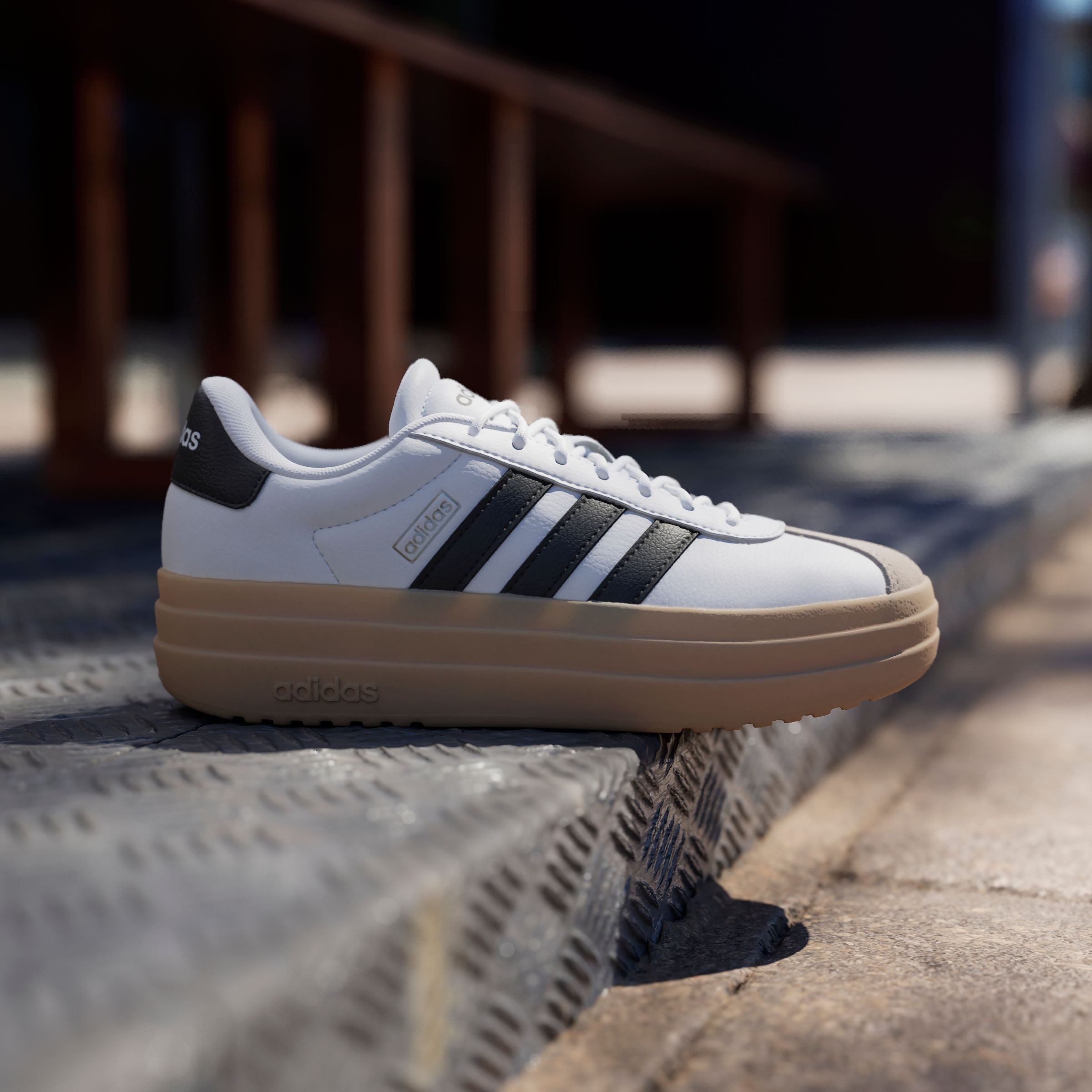 adidas Sportswear Sneakers VL COURT BOLD Design in de voetsporen van de adidas Gazelle Bold