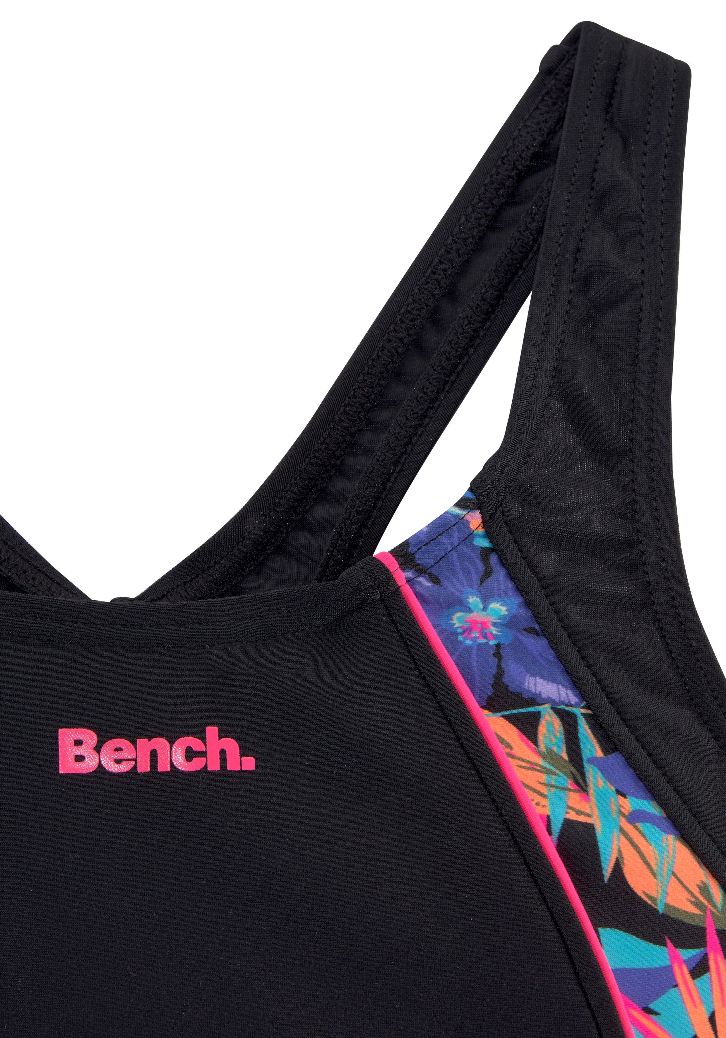 Bench. Badpak Pitch Kids met trendy jungle-print