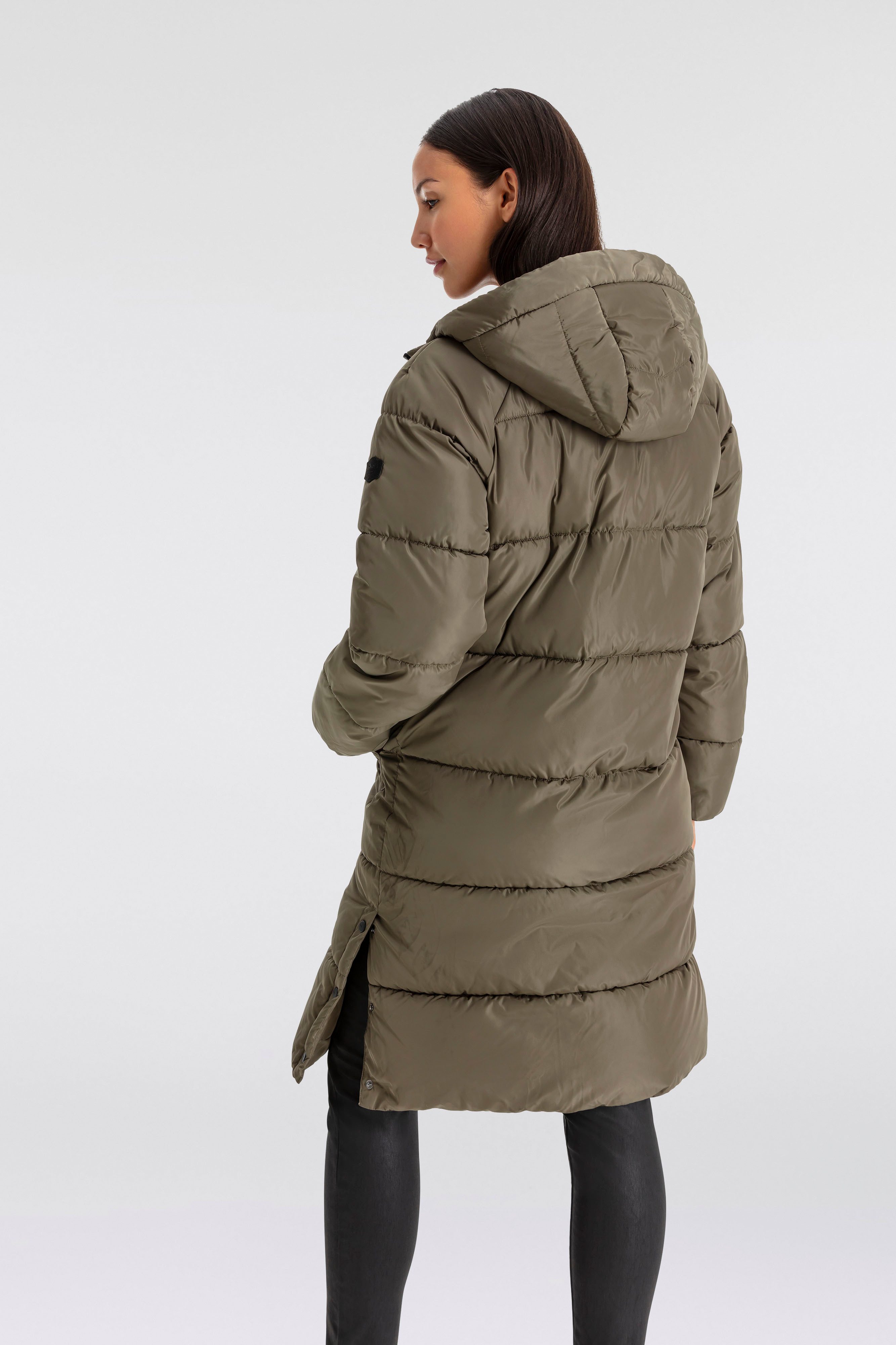 Only Gewatteerde jas ONLAMAND LONG PUFFER COAT CS OTW met capuchon en praktische 2-weg rits