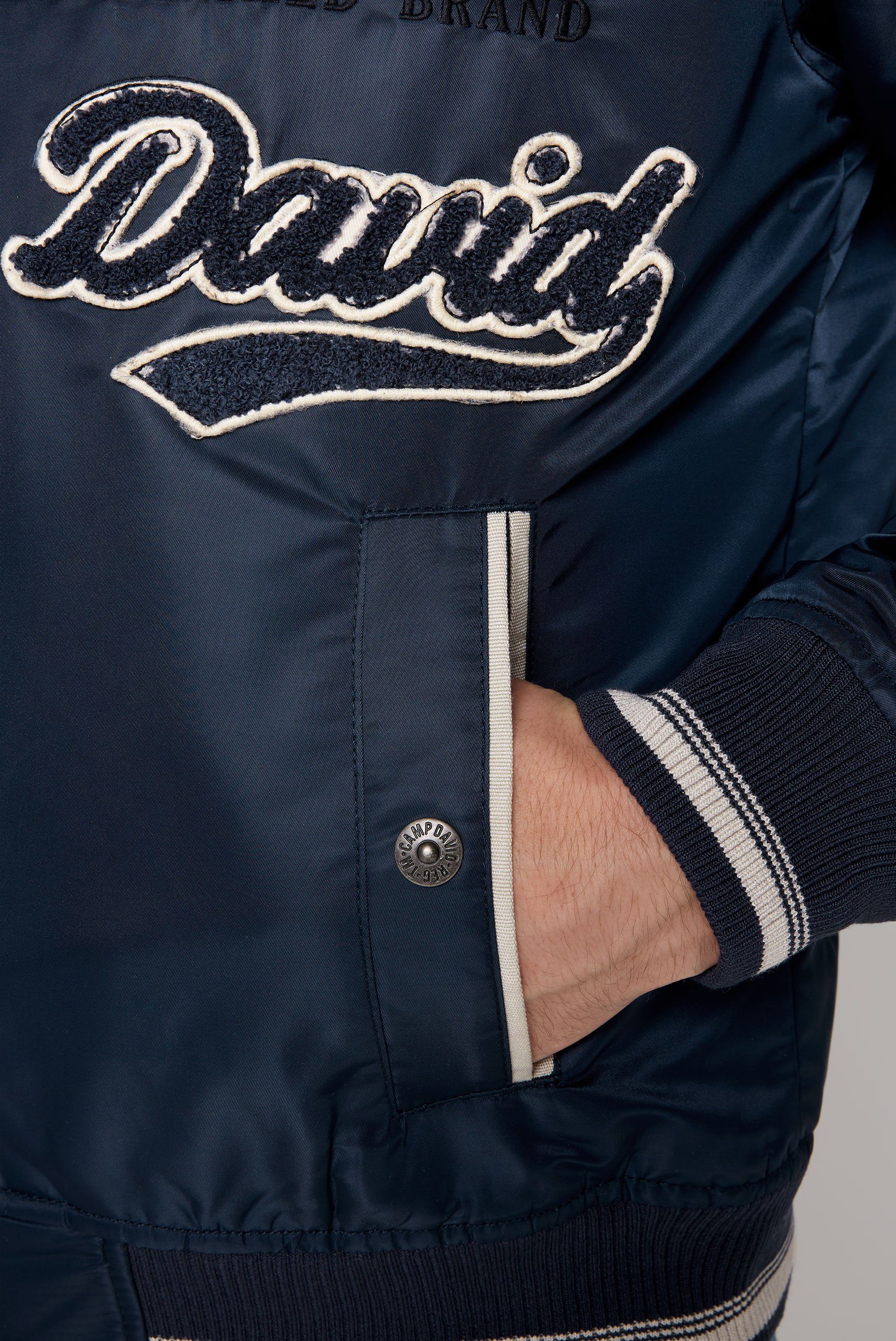 CAMP DAVID Blouson met groot frotté-logo