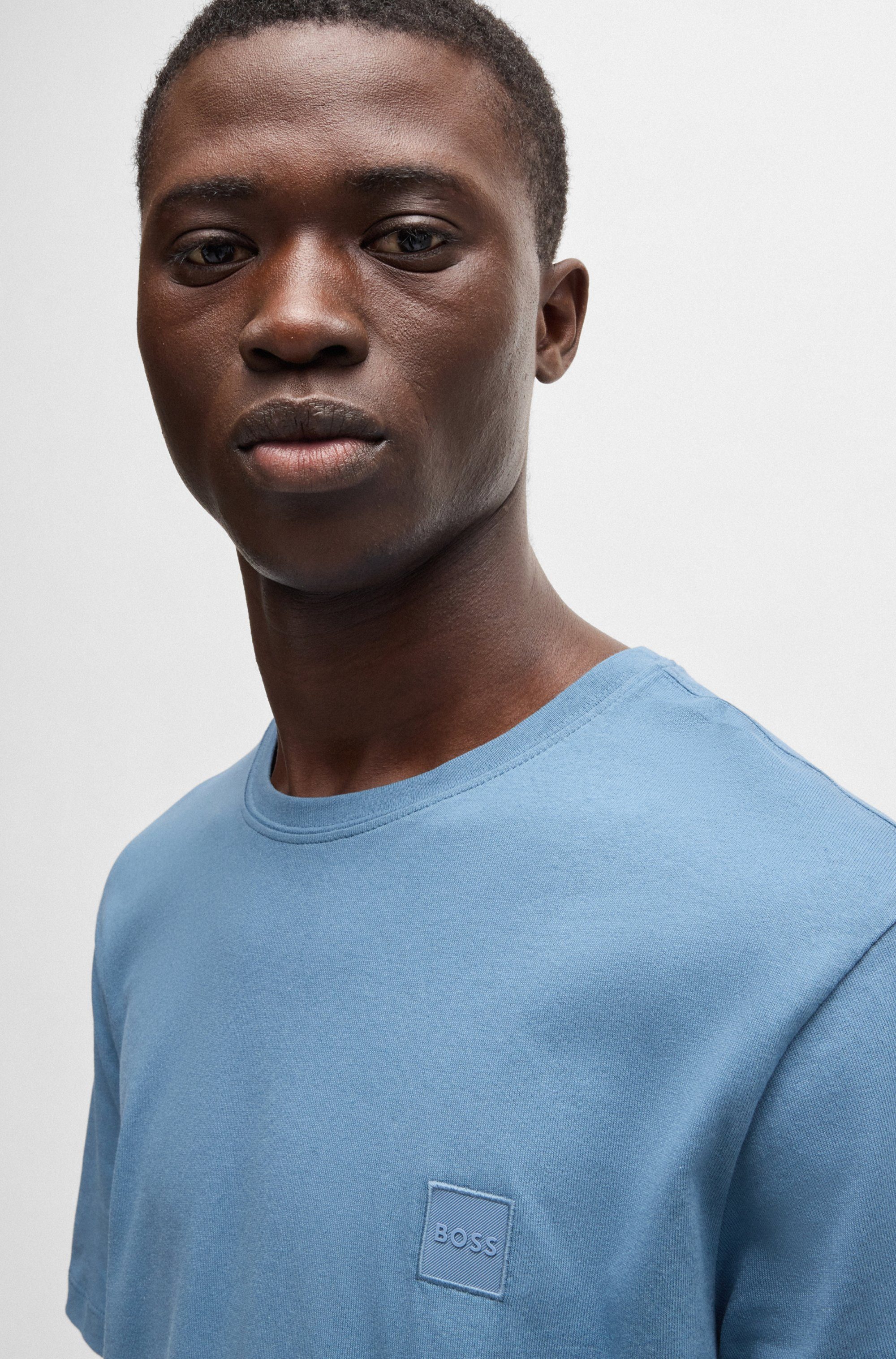 Boss Orange T-shirt Tales met boss-borduursel op de borst