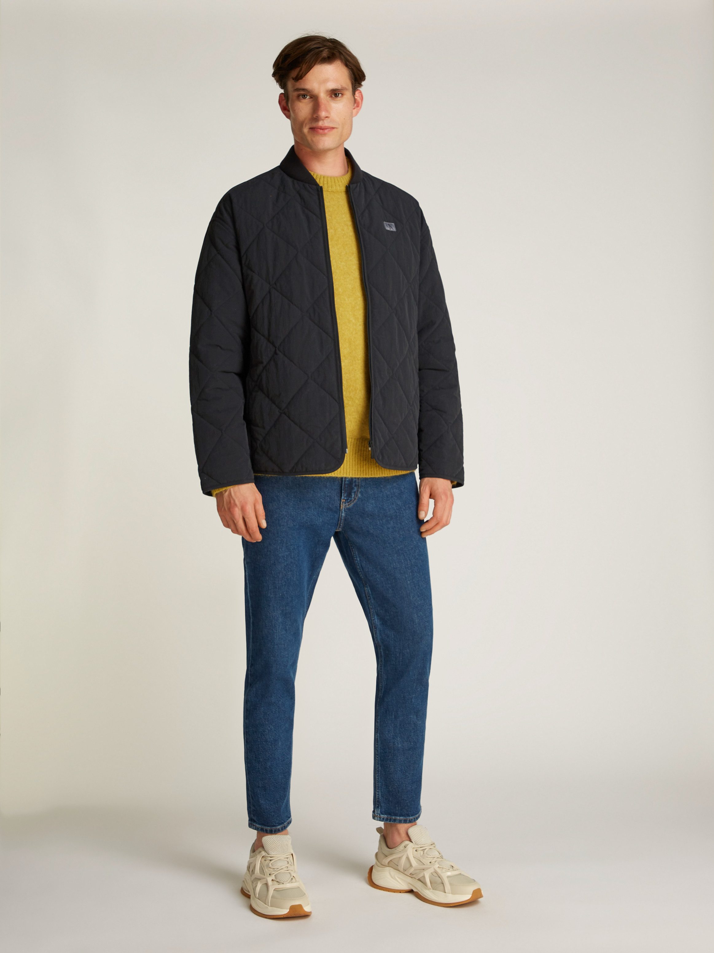 Calvin Klein Gewatteerde jas QUILTED JACKET Logopatch staande kraag