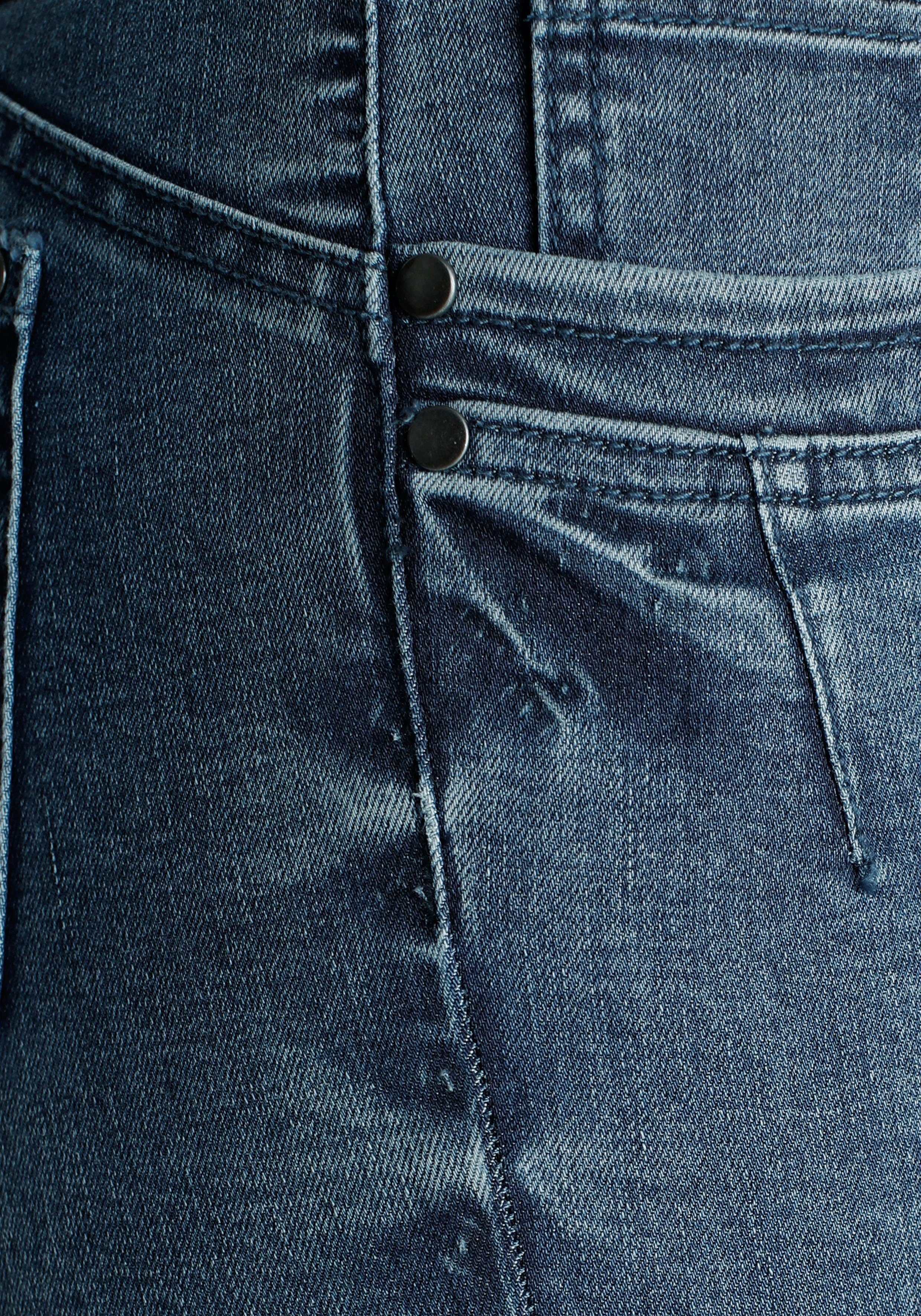 Arizona Skinny fit jeans extra-strakke been snit, used-look-wassing, normale taille