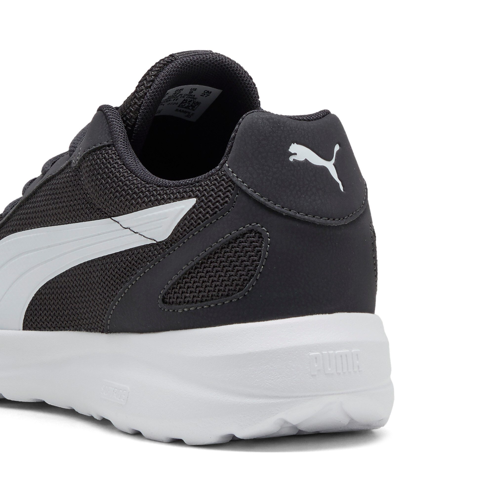 PUMA Sneakers