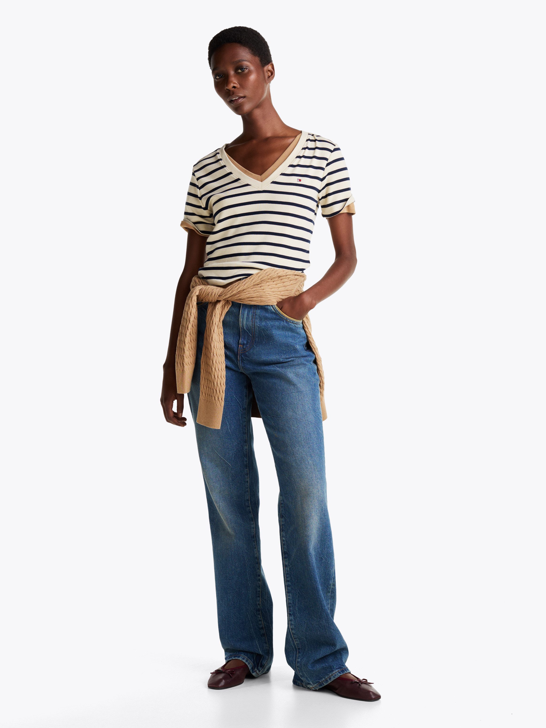 Tommy Hilfiger T-shirt SLIM CODY V-NK SS met geborduurd logo