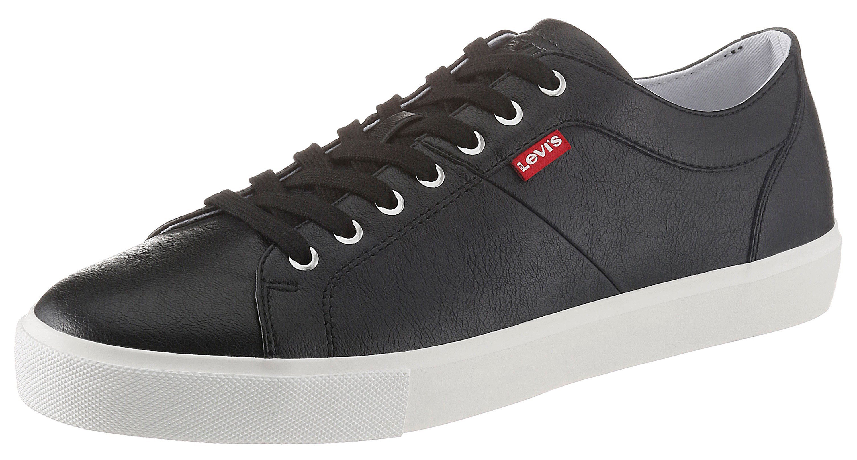 Levi's® Sneakers WOODWARD met sierstiksels, vrijetijdsschoen, lage schoen, veterschoen