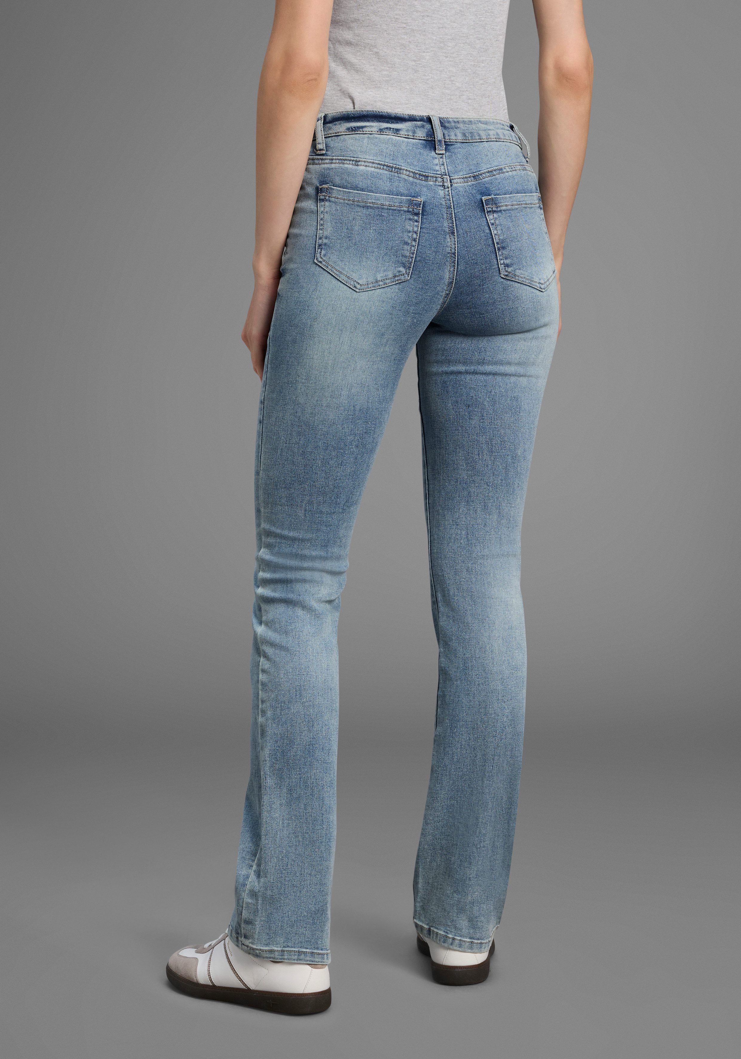 Arizona Rechte jeans Contrastnaden lage taille, in 5-pocket-vorm, used-look-wassing