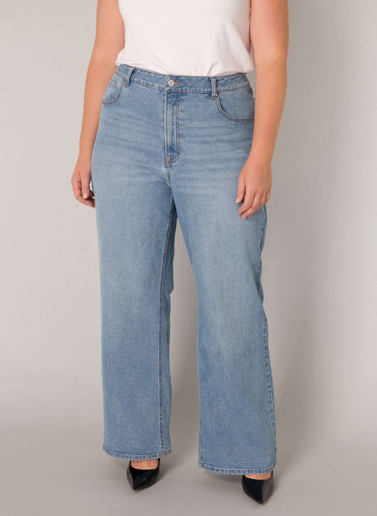 Base Level Curvy Wijde jeans in grote maten
