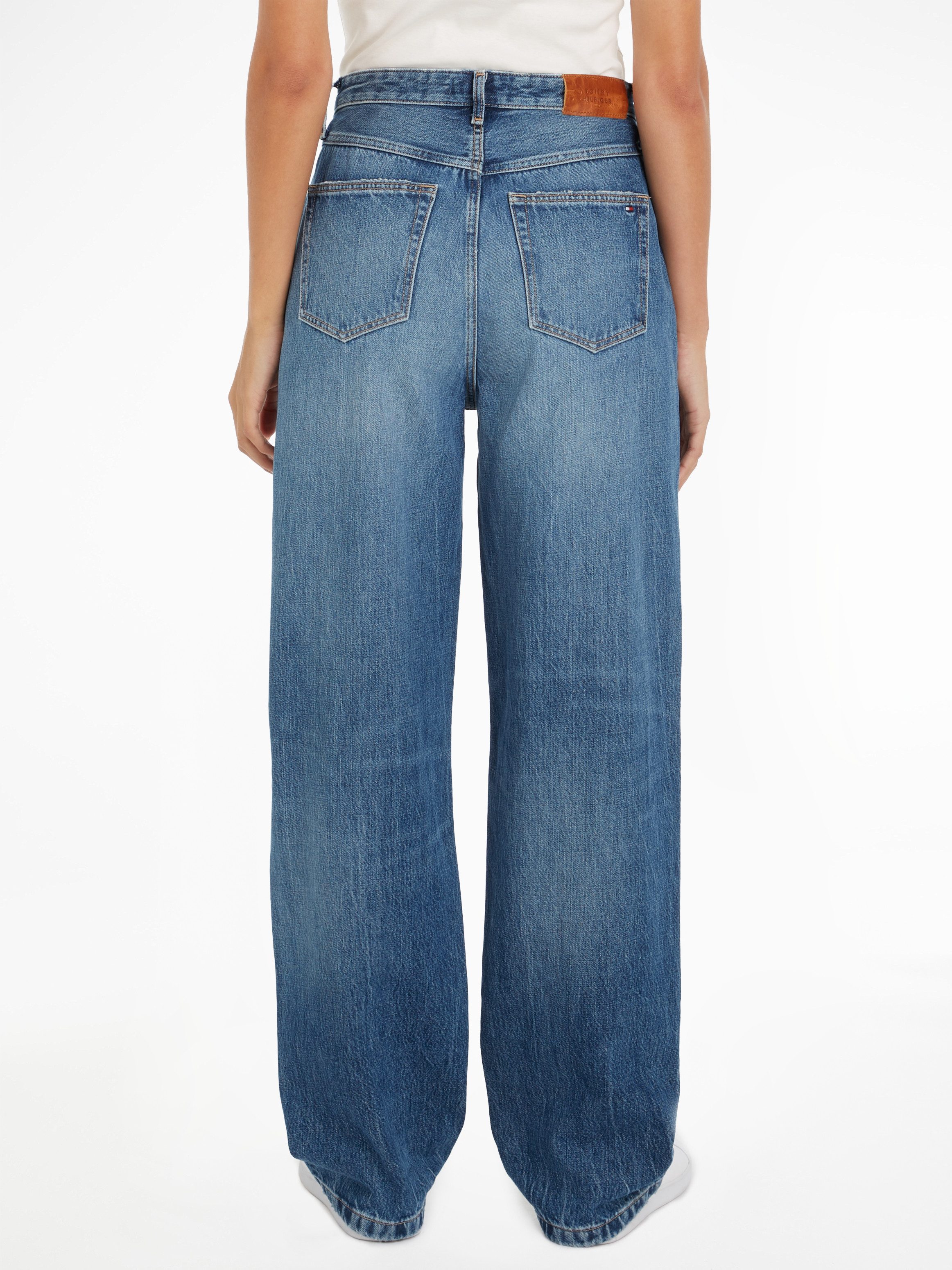 Tommy Hilfiger Straight jeans RELAXED STRAIGHT HW GER met tommy hilfiger logo-badge