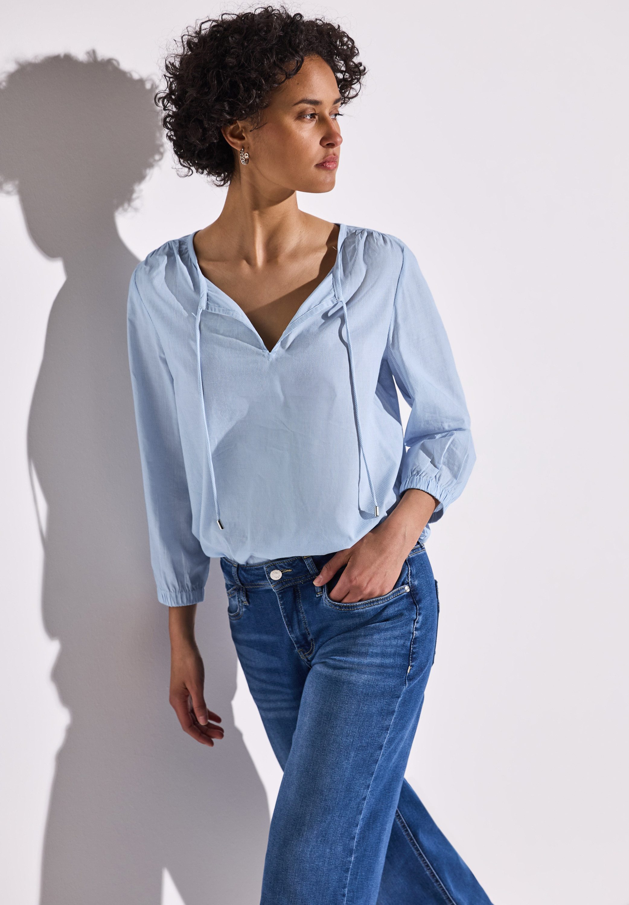 STREET ONE Shirtblouse met een uitgesneden halslijn met banden