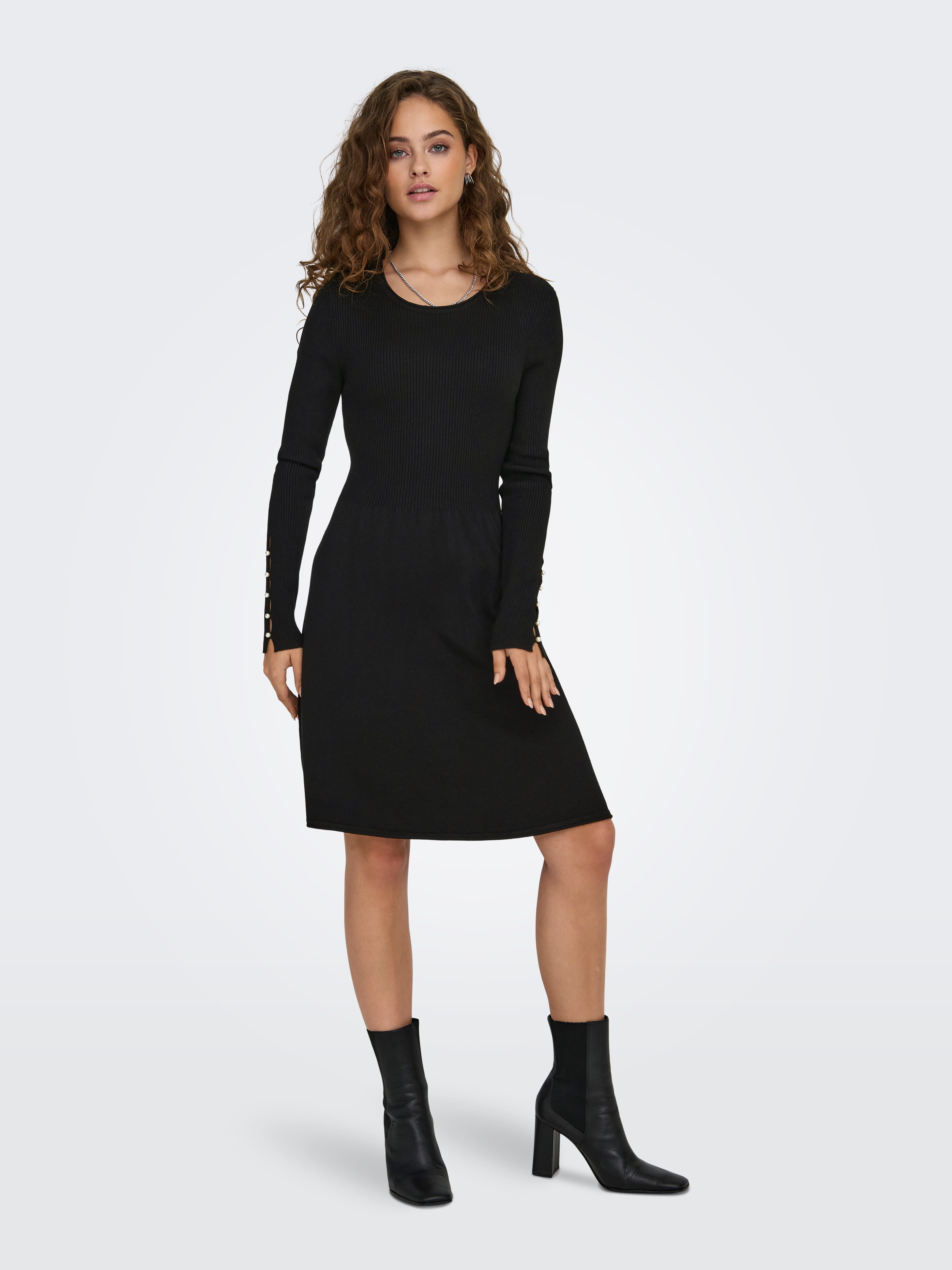 Only Midi-jurk ONLNATASCHA LS PEARL O-NECK DRESS CC KNT