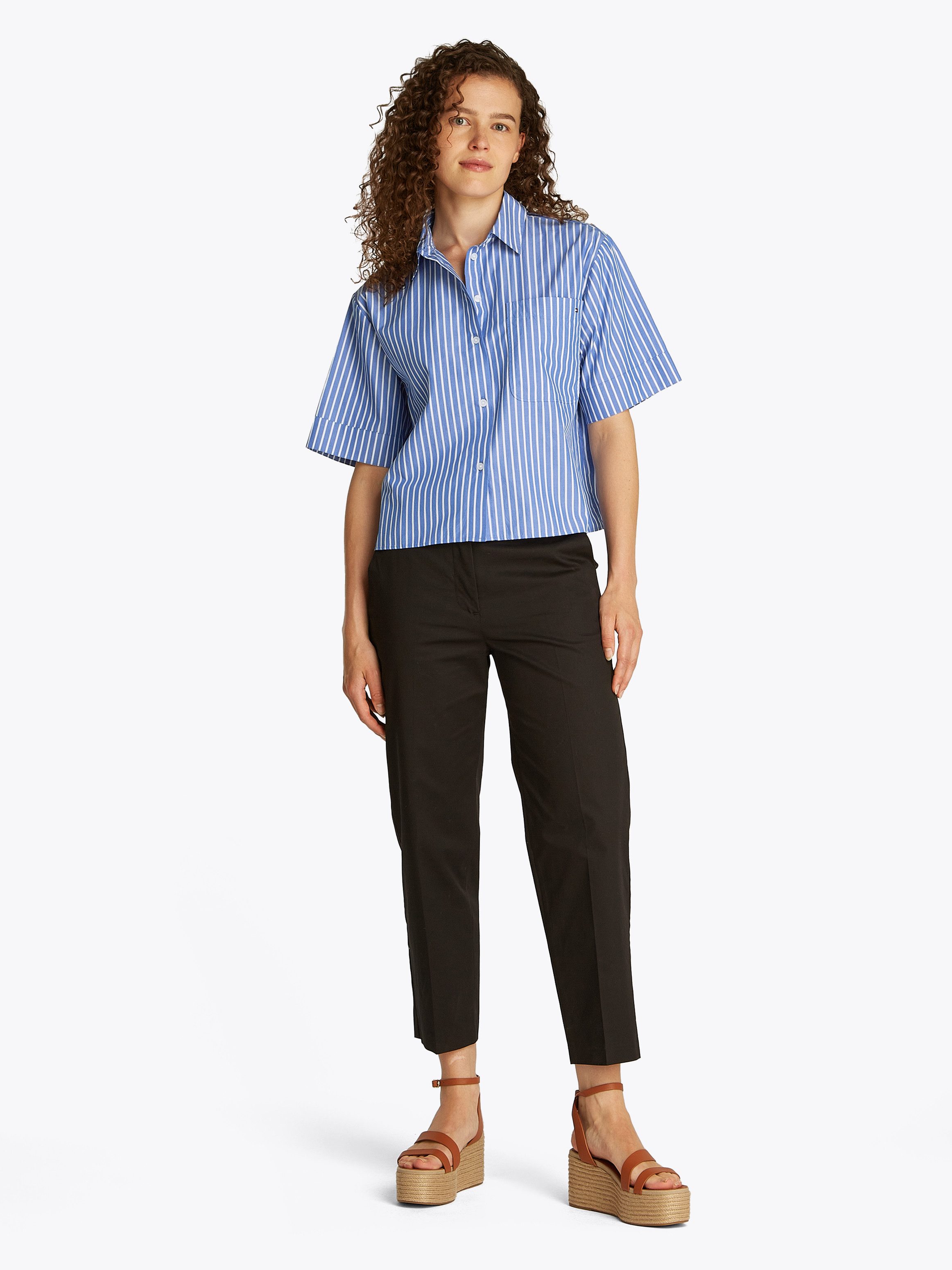 Tommy Hilfiger Shirt met korte mouwen POPLIN BOXY SHORT S/S SHIRT met borstzak, logo-borduursel