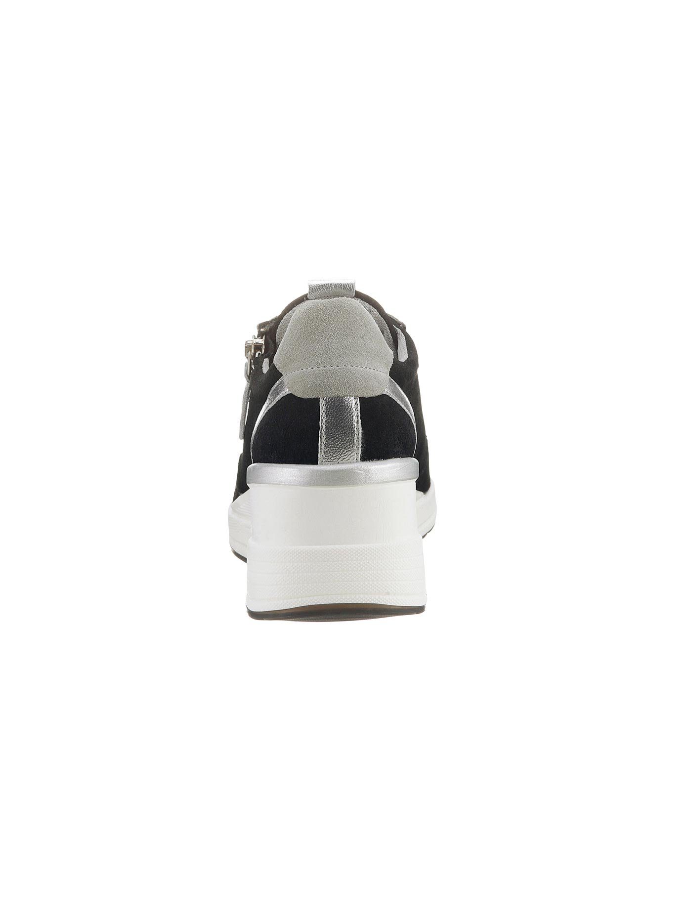 Casual Looks Sneakers
