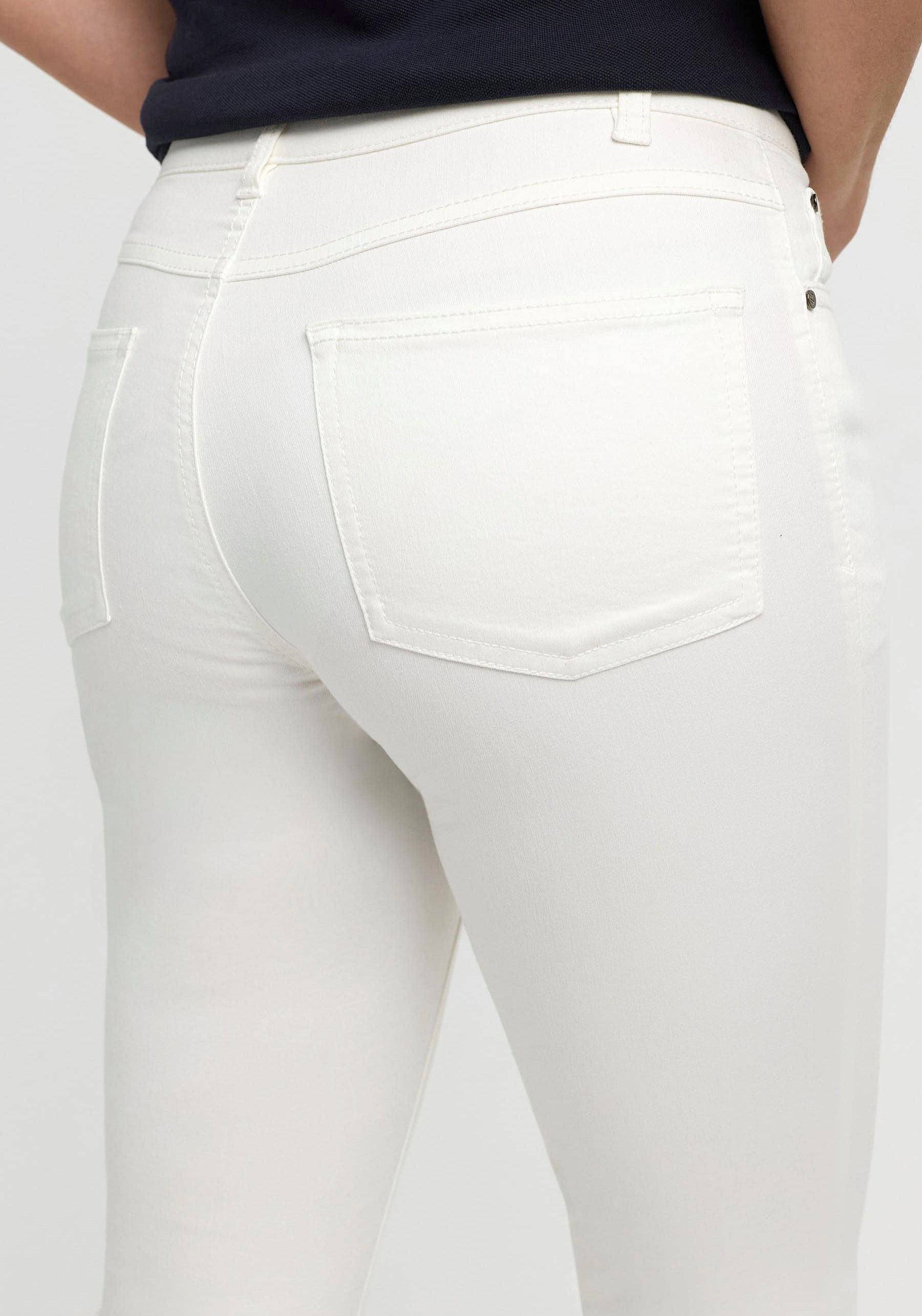 wonderjeans Capri jeans met kleine splitjes onder aan de pijpen