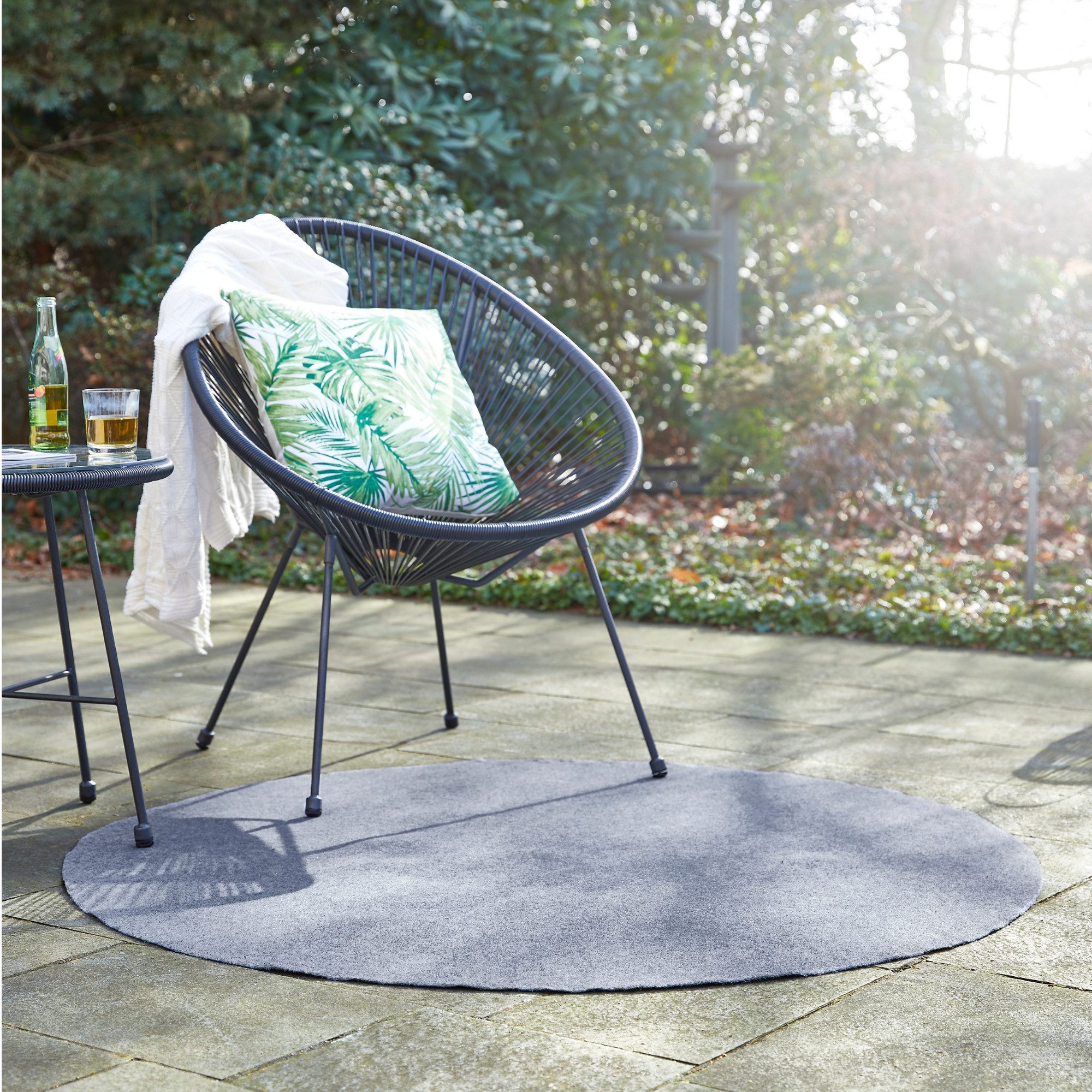 Andiamo Kunstgras Field, Made in Belgium Gazontapijt van naaldvilt, met noppen, voor balkon & terras (1 stuk) buitenkleden maat Ø 195 cm x 4 mm grijs