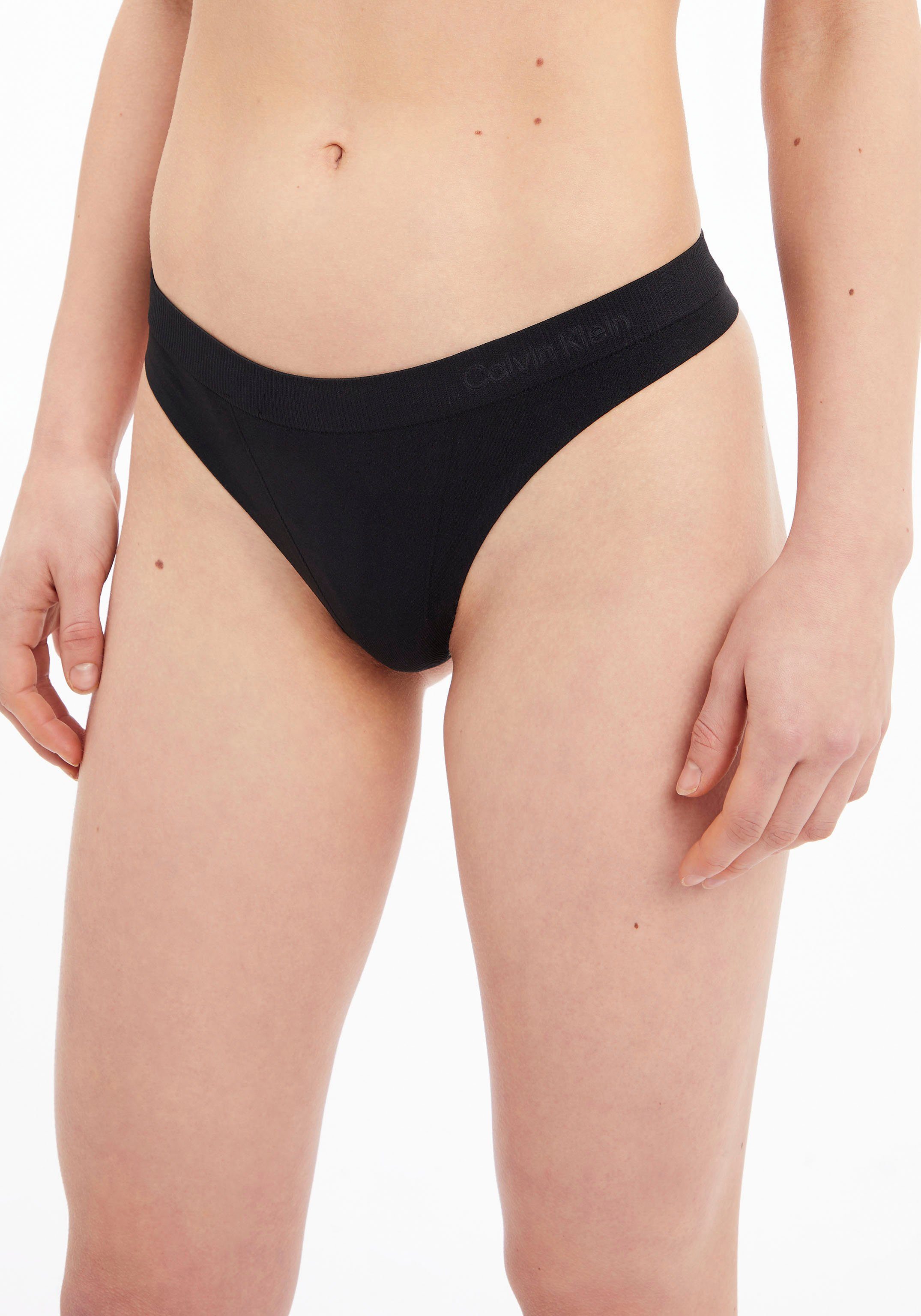 Calvin Klein T-string THONG in modieuze basic stijl