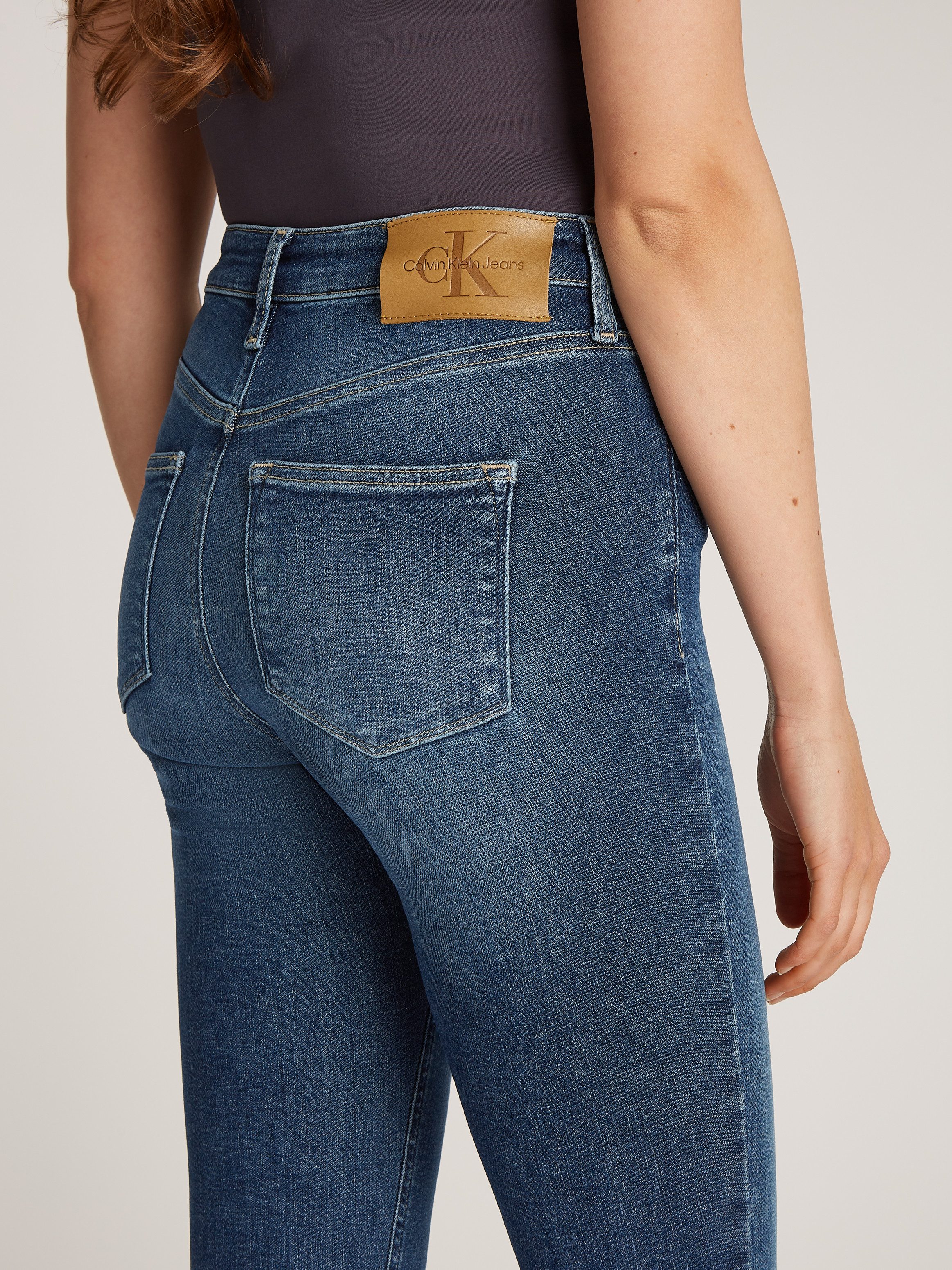 Calvin Klein Skinny fit jeans HIGH RISE SUPER SKINNY ANKLE met stone-wash look, met muntzakje